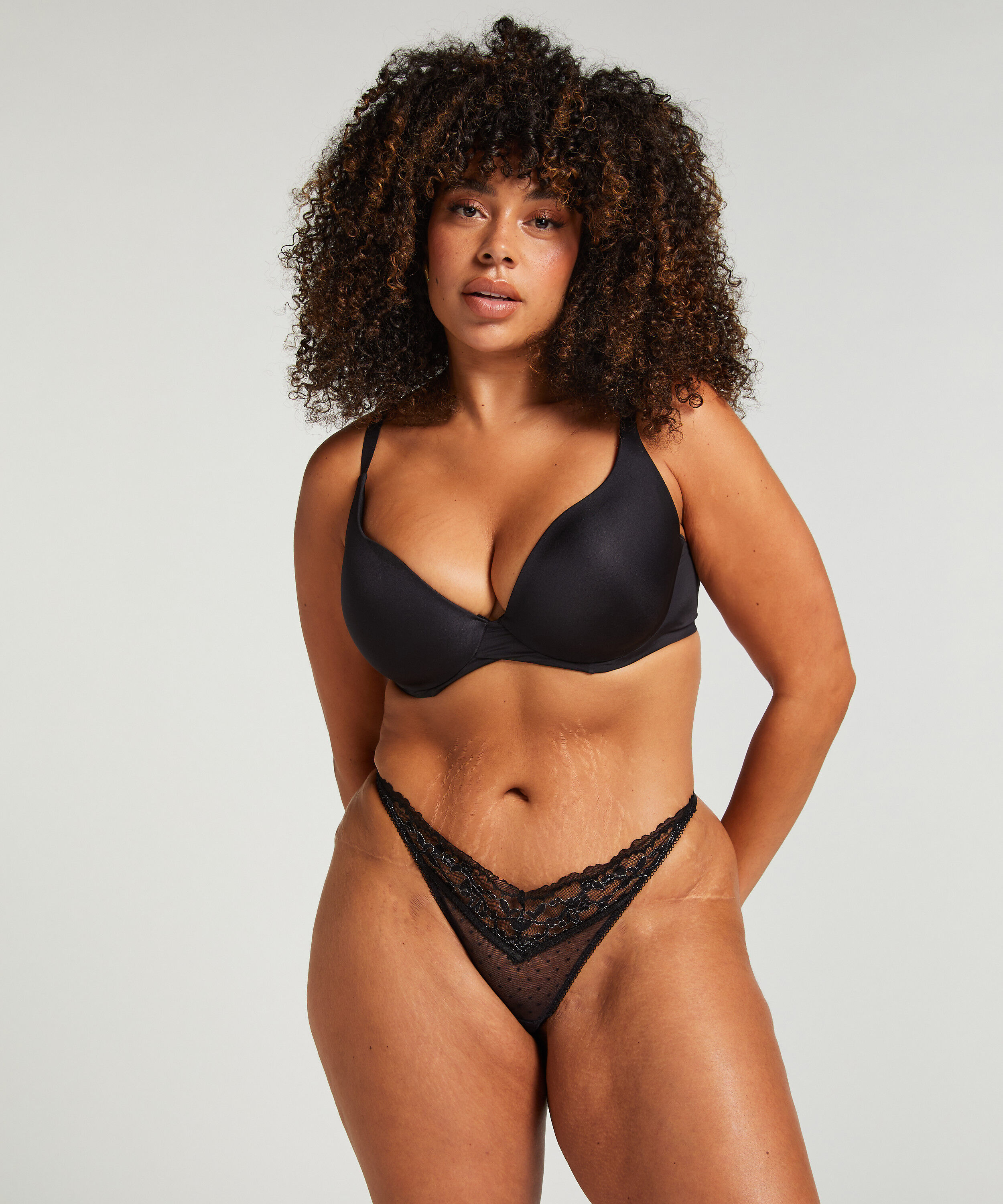 String Alina, Schwarz