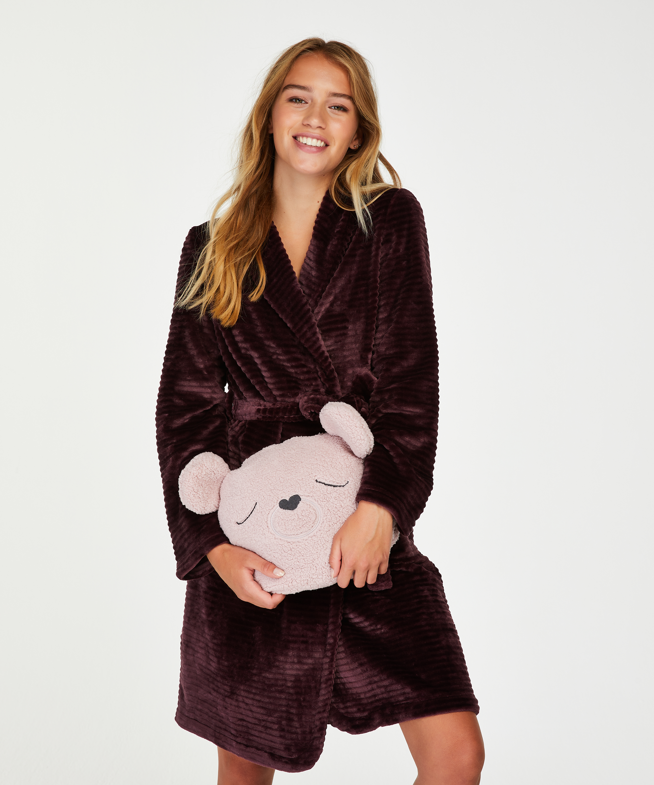 Couverture Cosy Bear, Violet, main