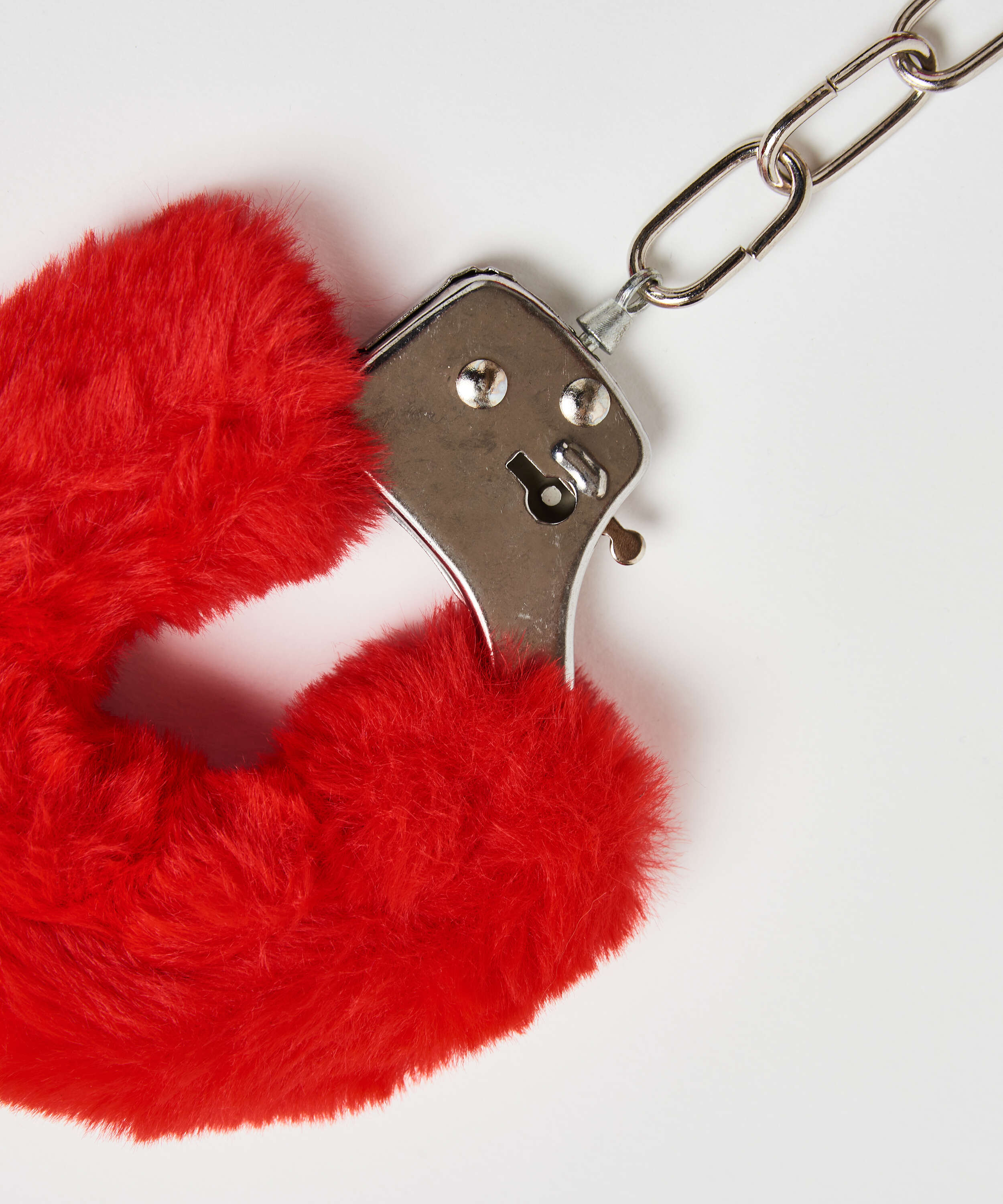 Menottes Private, Rouge, main