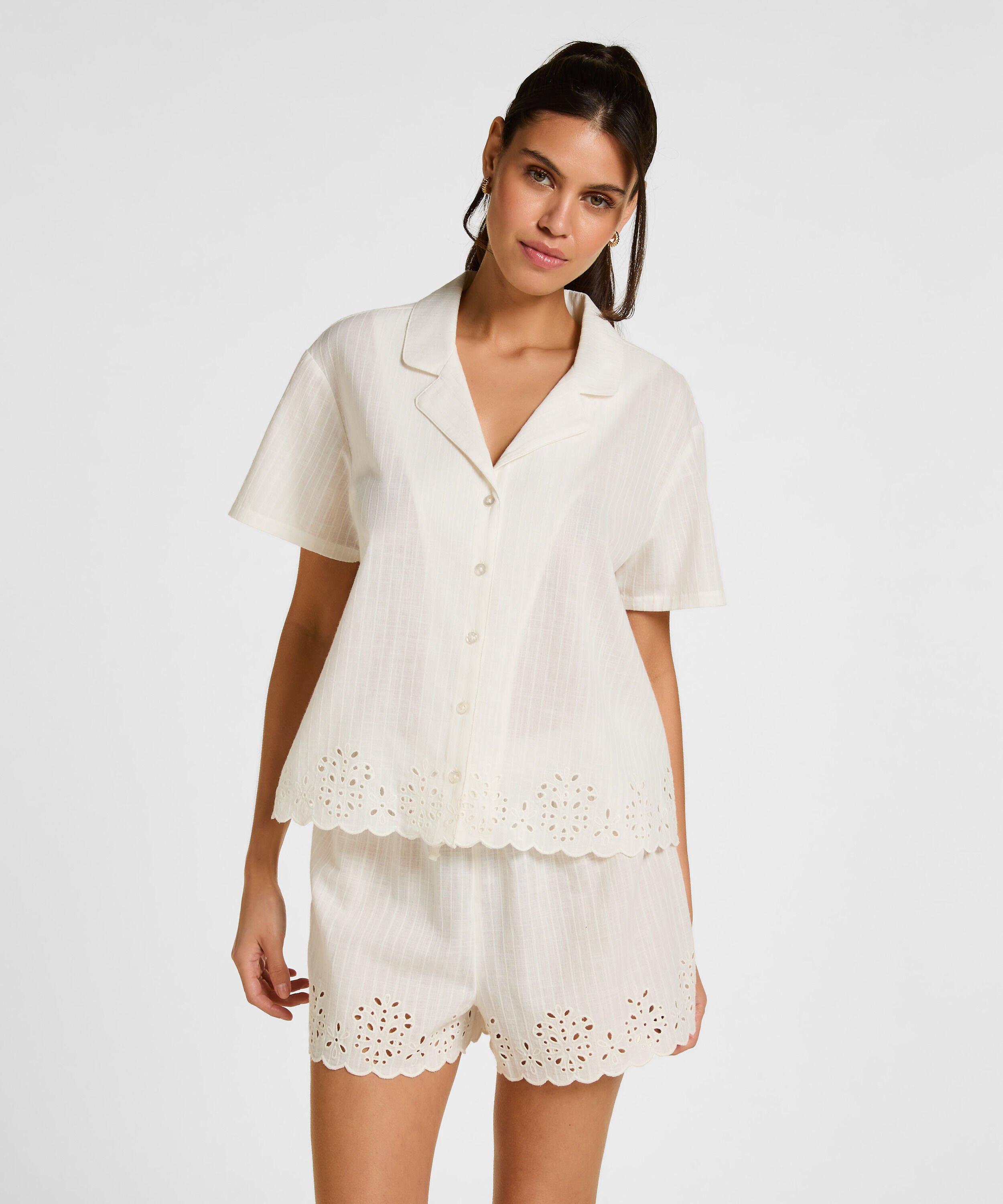 Short Scallop, Weiß