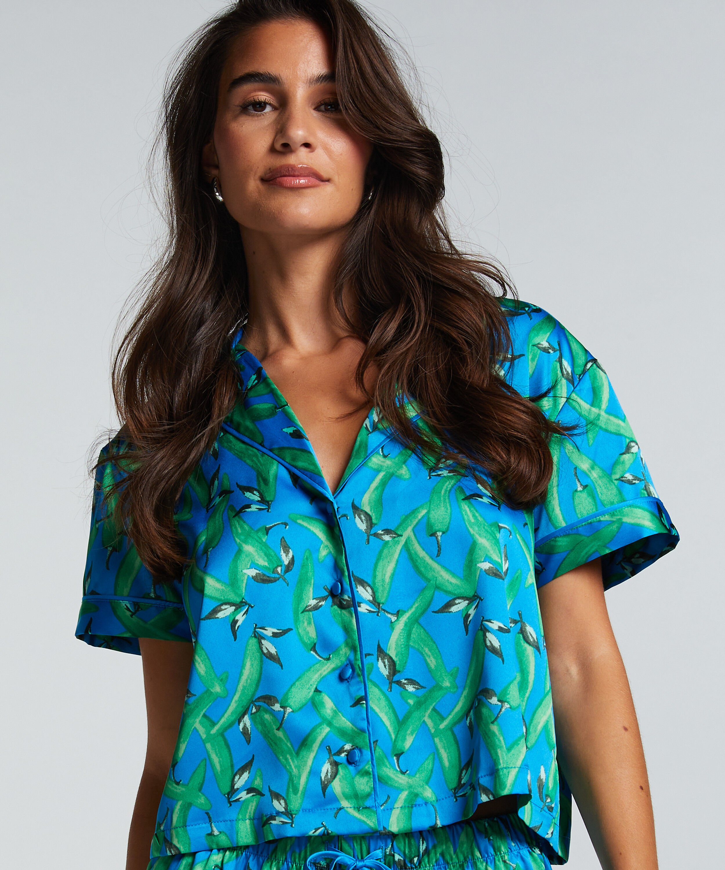 Kurzärmelige Satin-Jacke, Blau