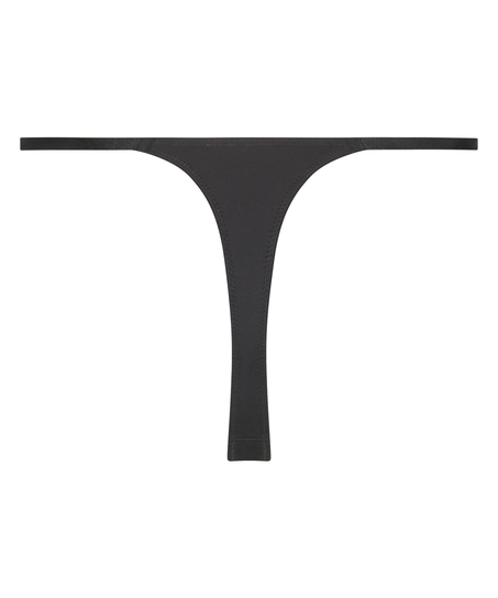 Cheekini Stormi, Schwarz