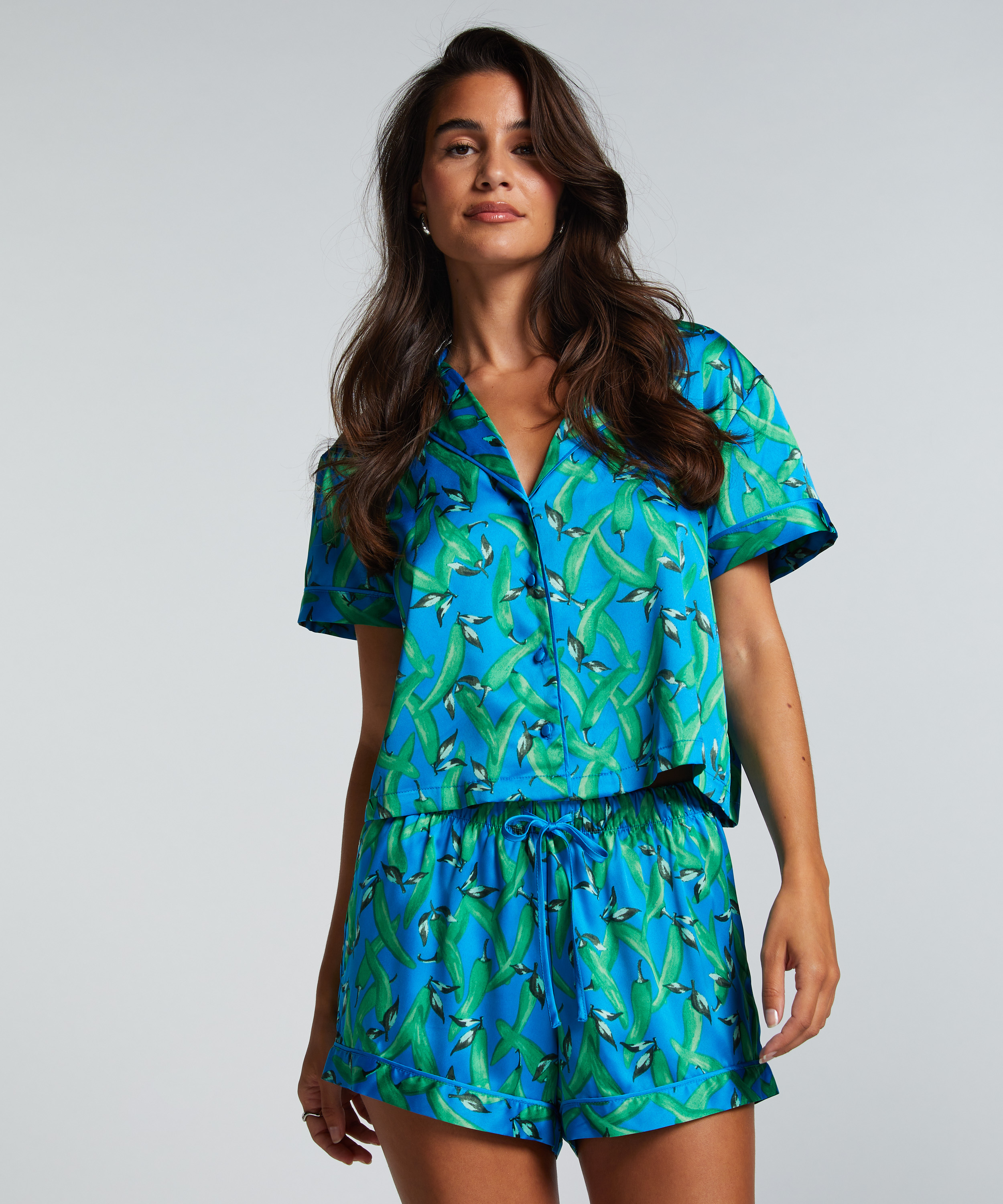 Veste &agrave; manches courtes en satin, Bleu, main