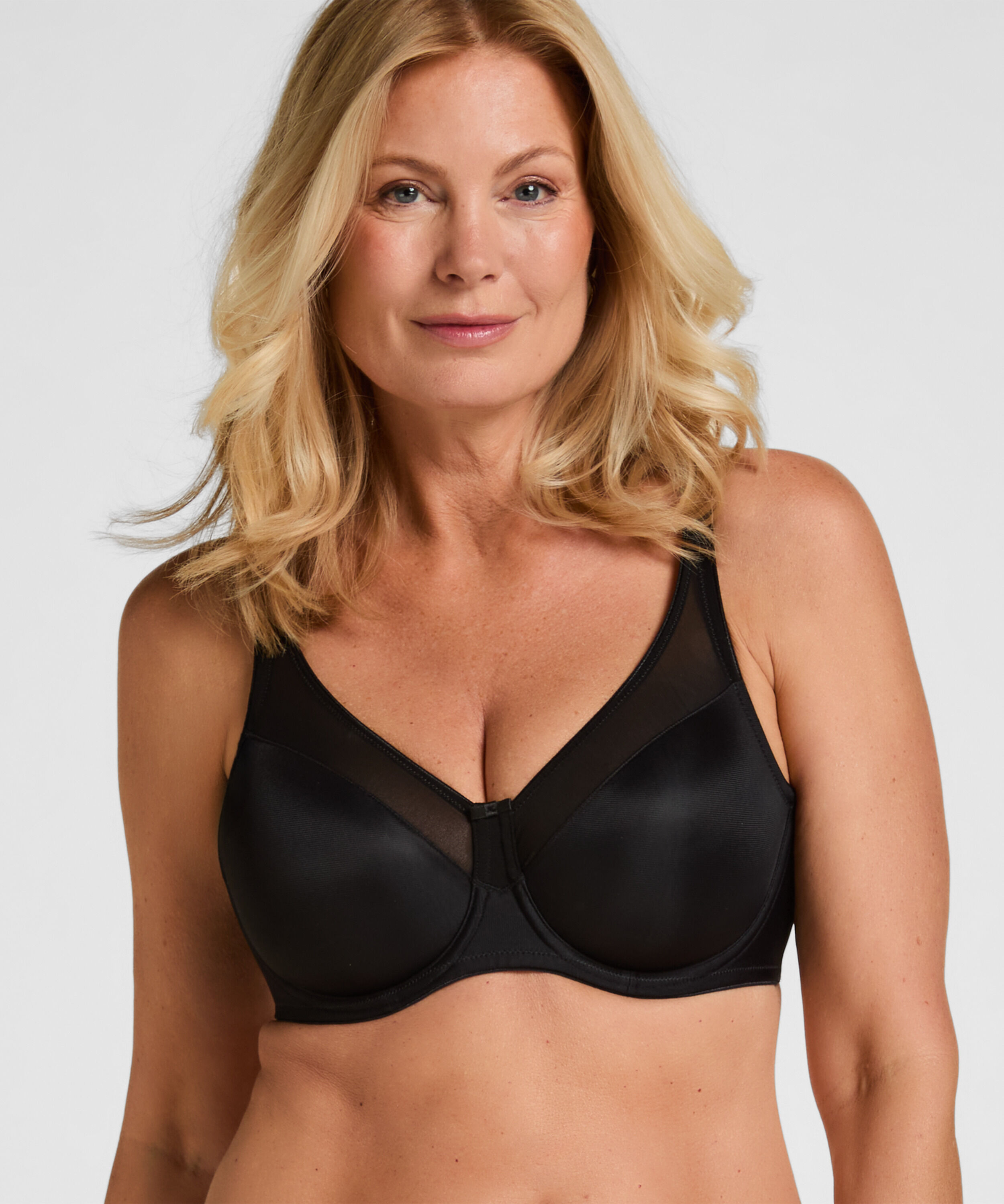 Soutien-gorge à armatures non-préformé minimiseur Nina, Noir