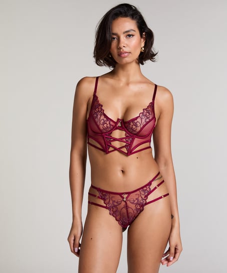 Brazilian Scarlett, mit offenem Schritt, Rot