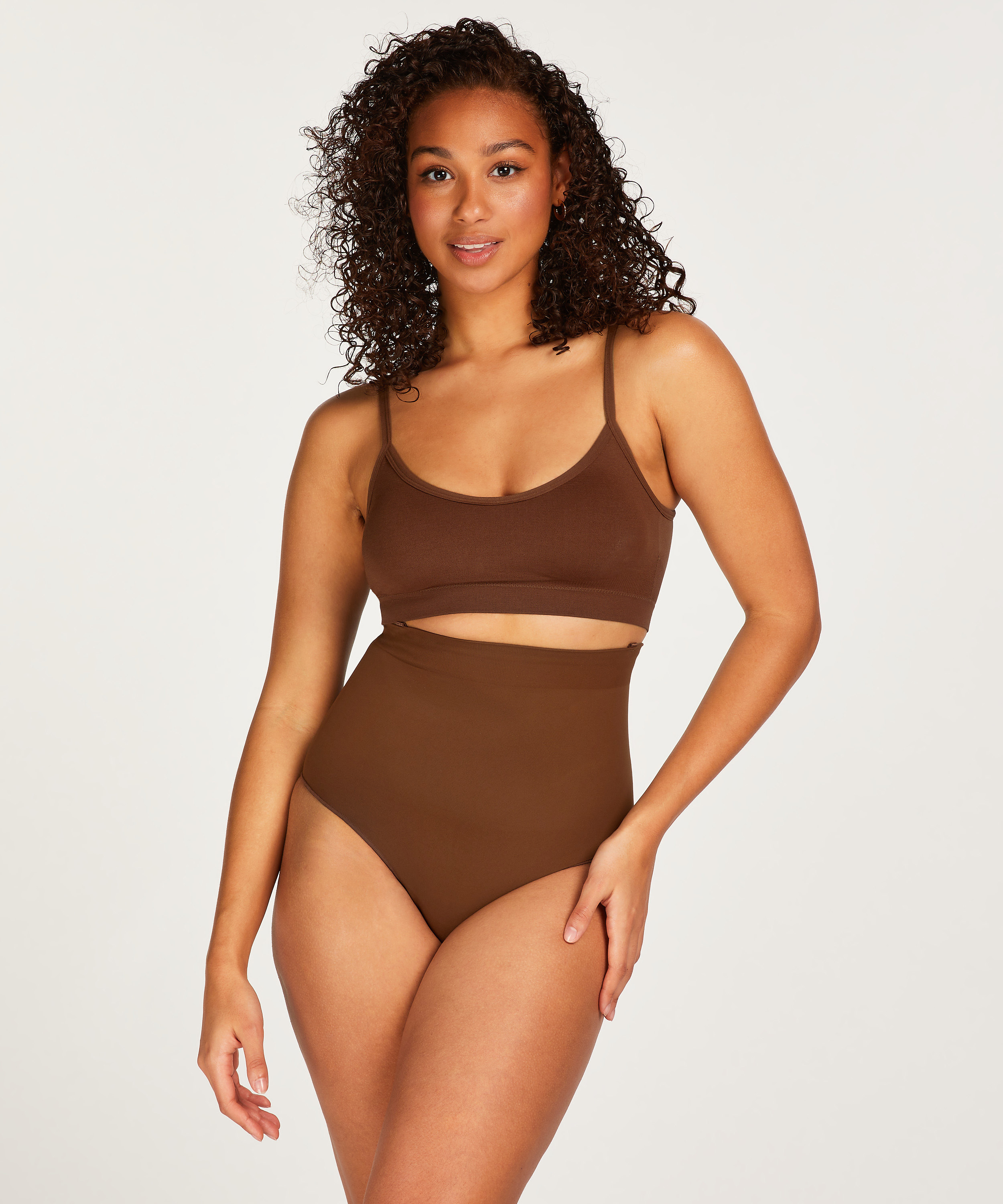 Nahtloser betonender korrigierender String mit hoher Taille, Rot, main