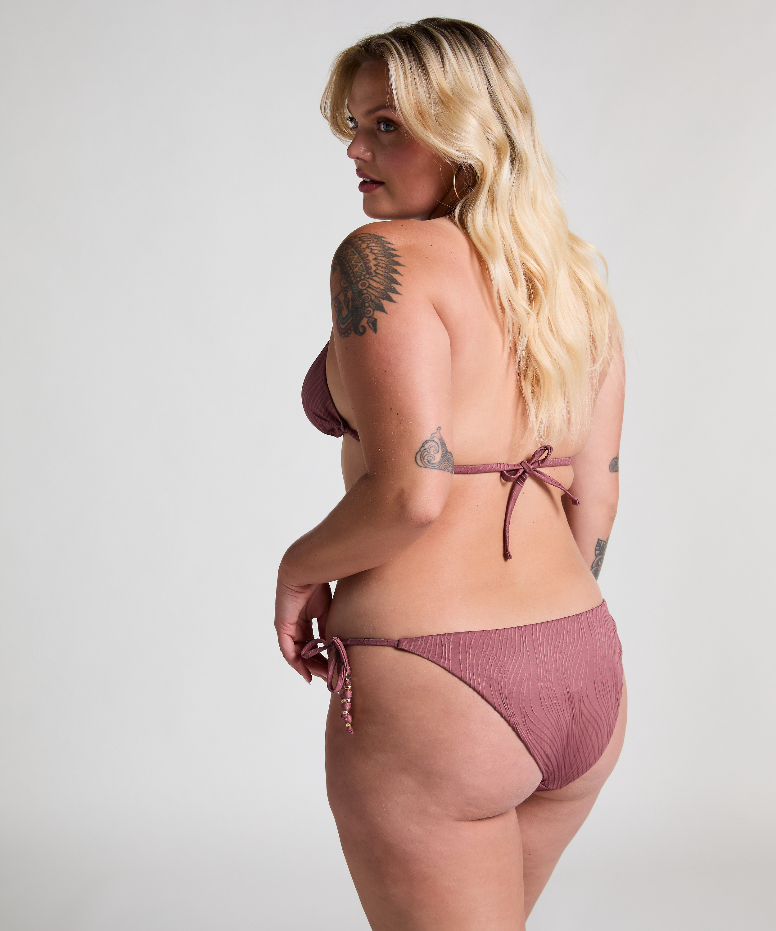 Bikini Slip mit hohem Beinausschnitt Cozumel, Lila, main