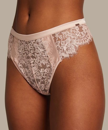 String Chalice, Rose