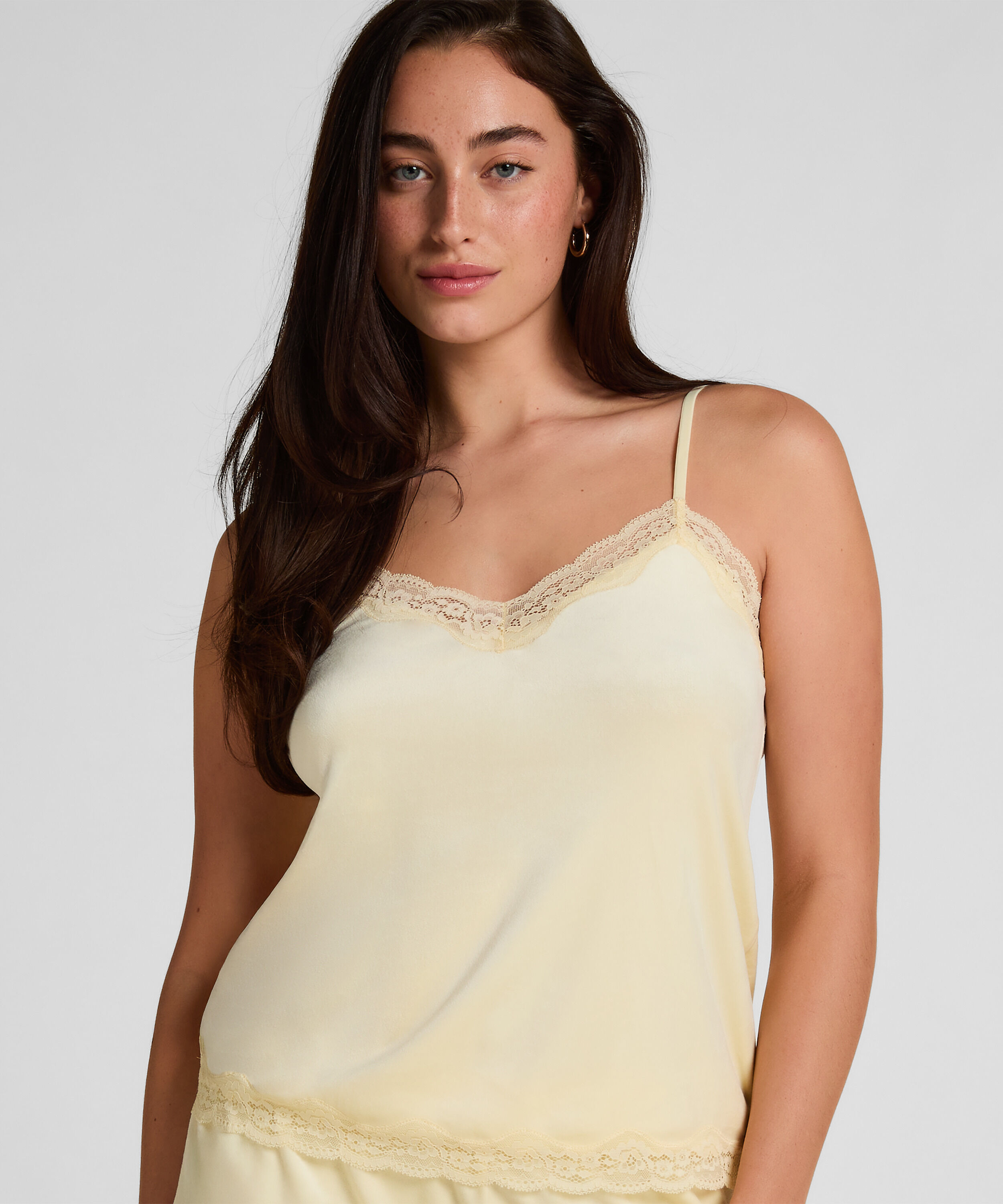 Cami Top Velours Lace