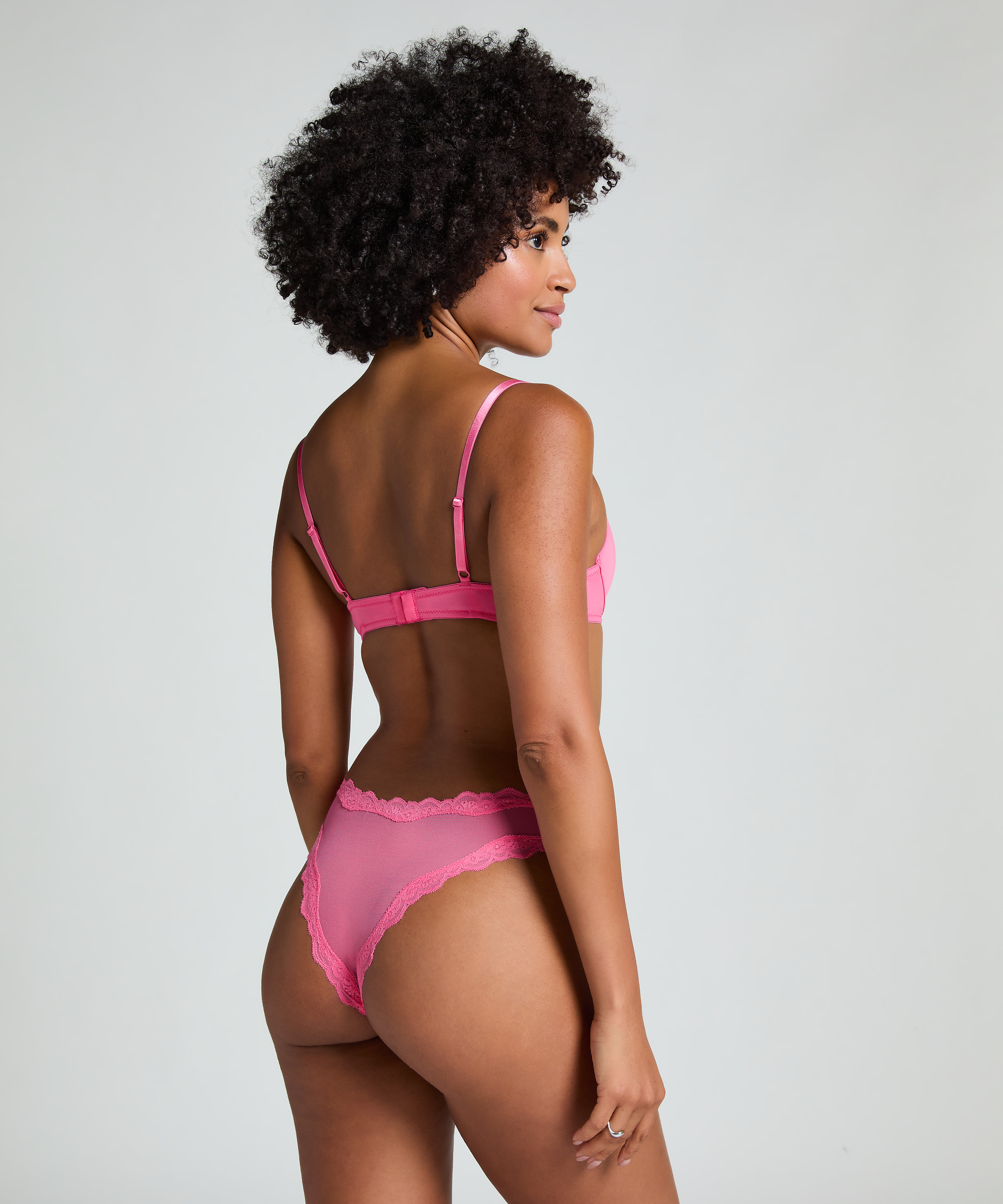 Slip brésilien Astra, Rose, main