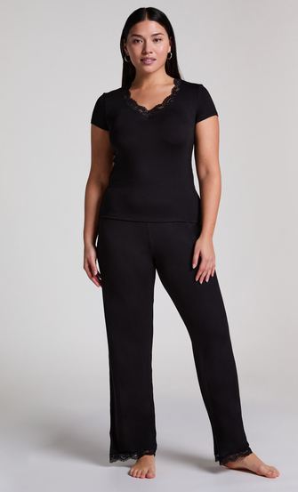 Ensemble pyjama Nanna, Noir, main Ensemble pyjama Nanna, Noir