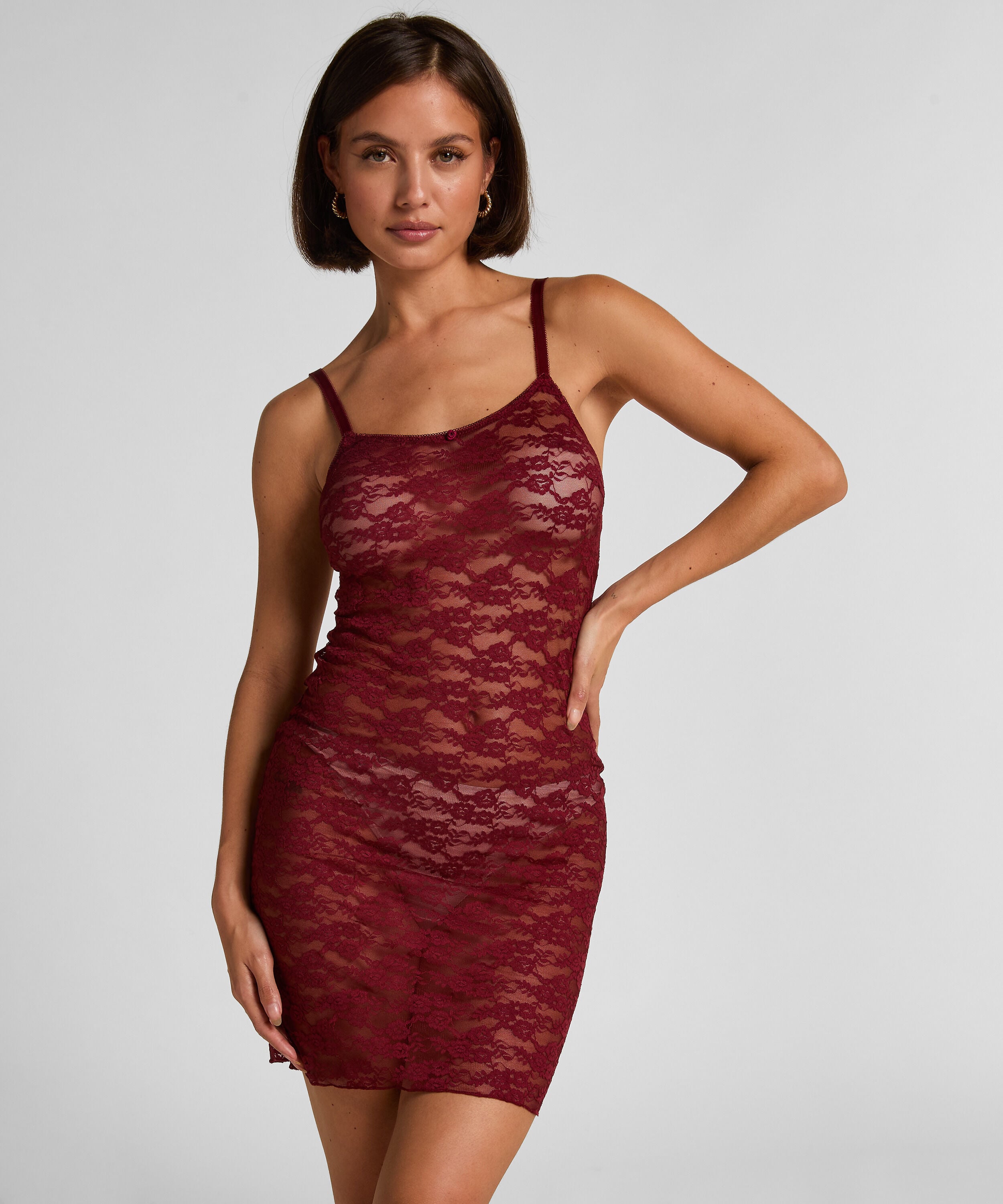 Slipdress aus Allover-Spitze