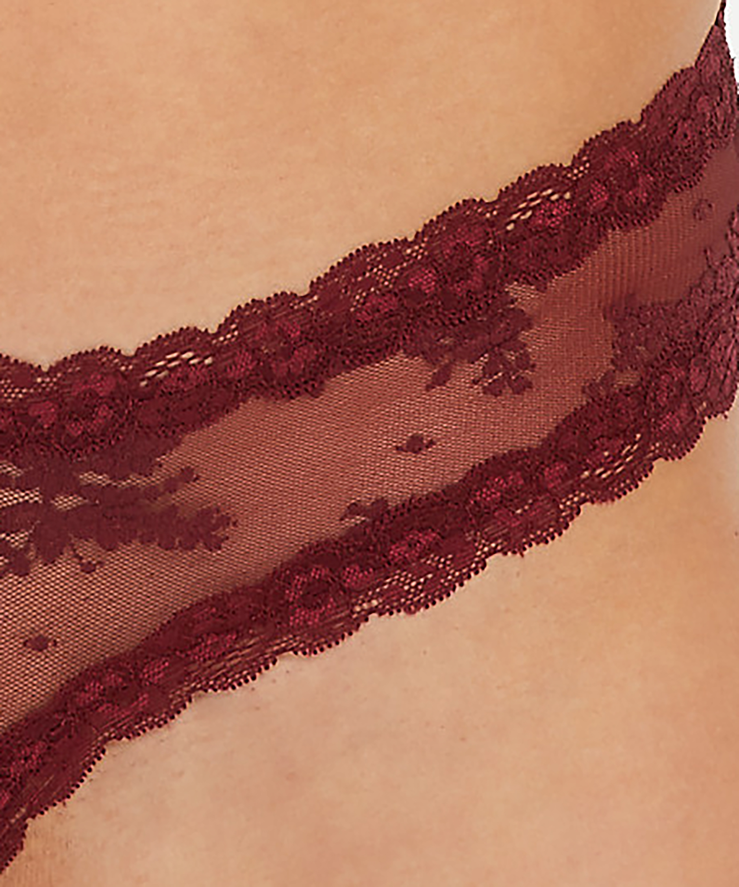 Brazilian V-shape mesh, Rot, main