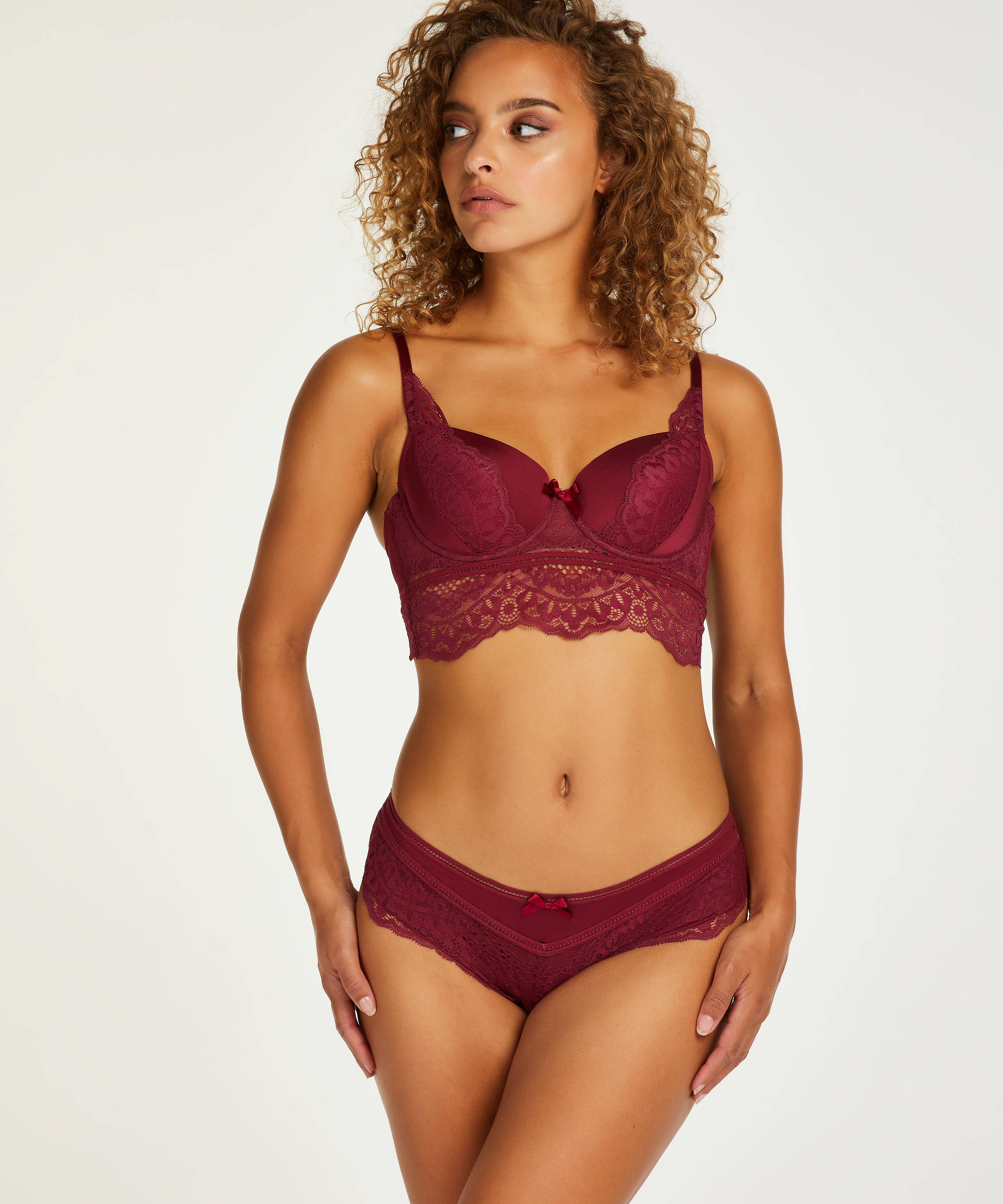 Soutien-gorge &agrave; armatures pr&eacute;form&eacute; longline Elise, Rouge, main