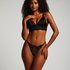 Tanga Leonie, Schwarz
