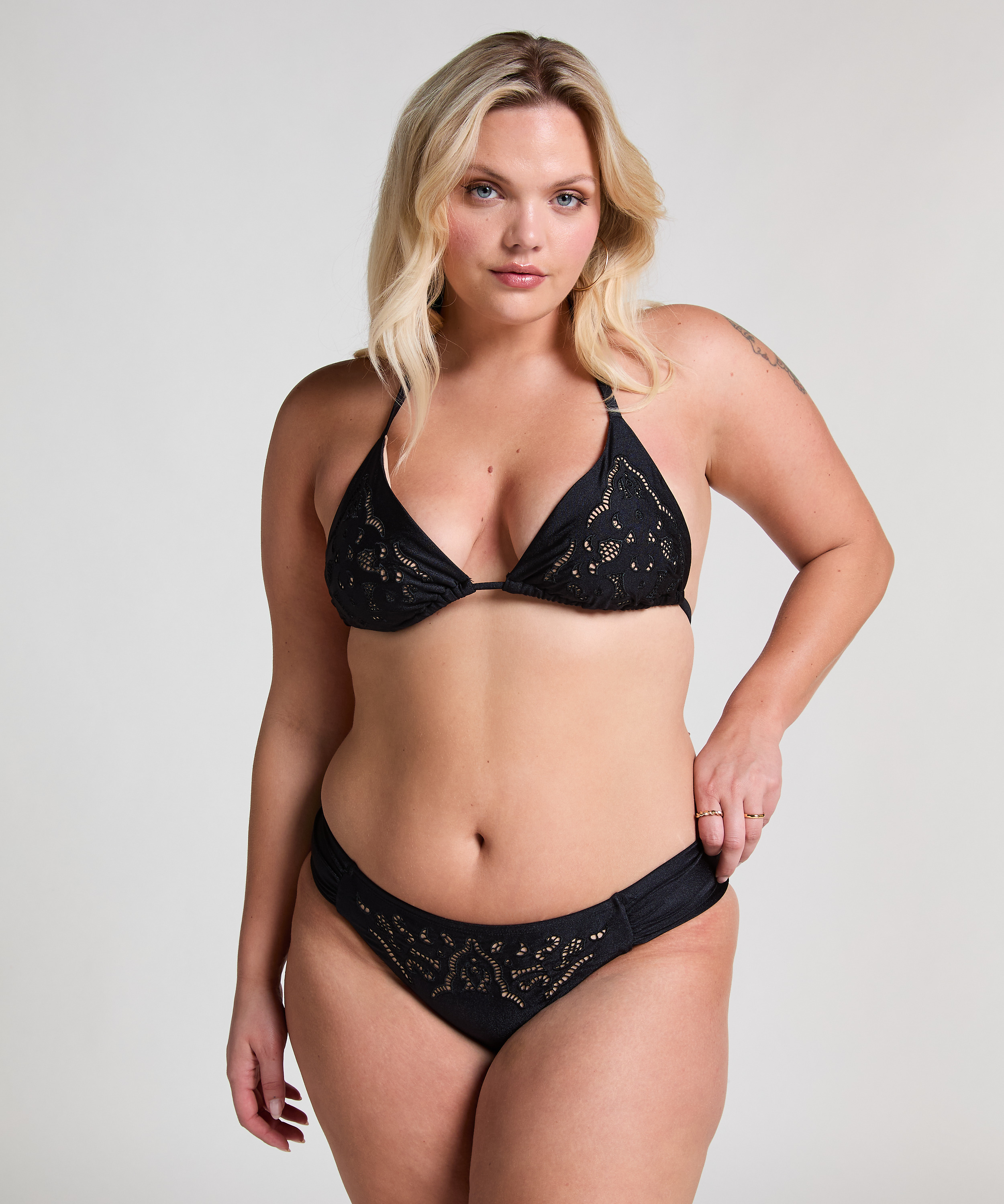 Triangel-Bikinioberteil Boho, Schwarz, main