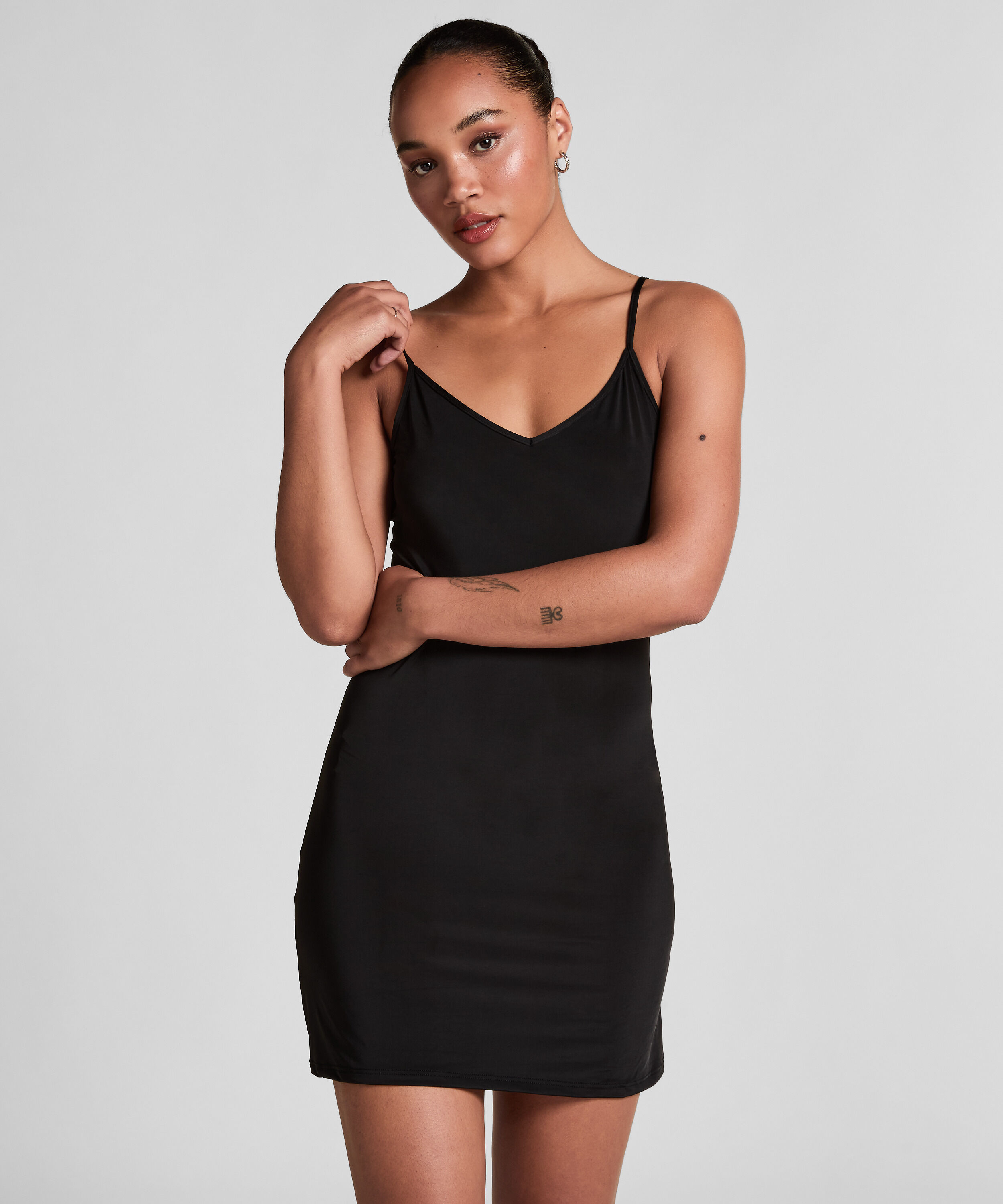 Straffendes Unterkleid, Schwarz Straffendes Unterkleid, Schwarz