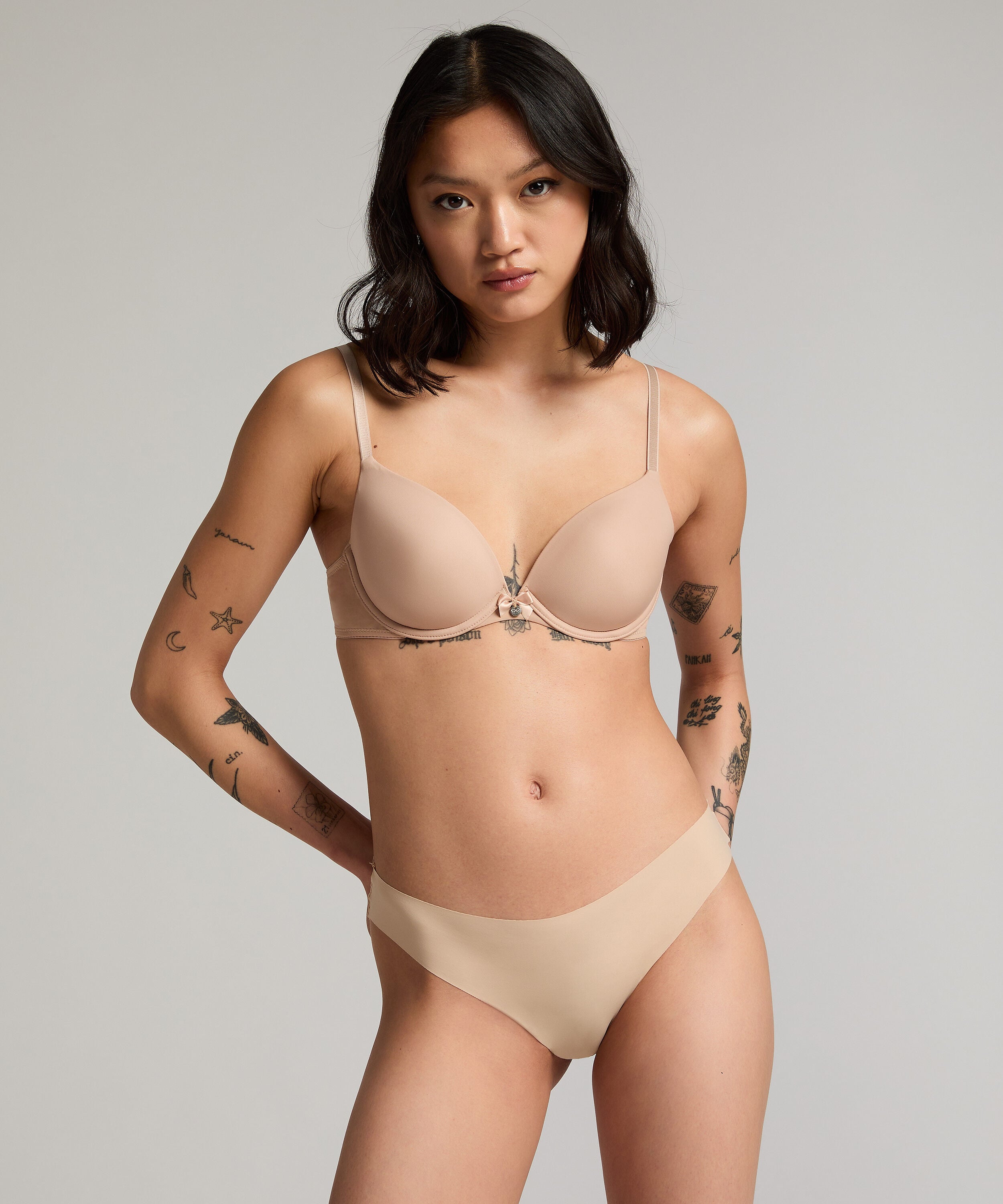 Brésilien Invisible, Beige
