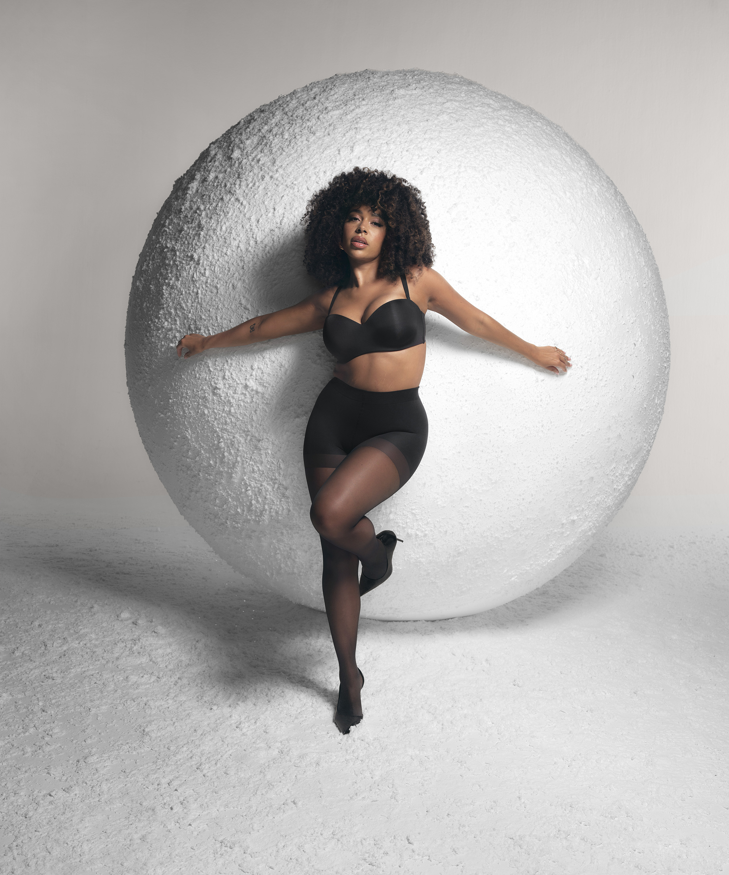 Gepolsterter trägerloser Push-Up BH mit Bügeln Smooth, Schwarz, main