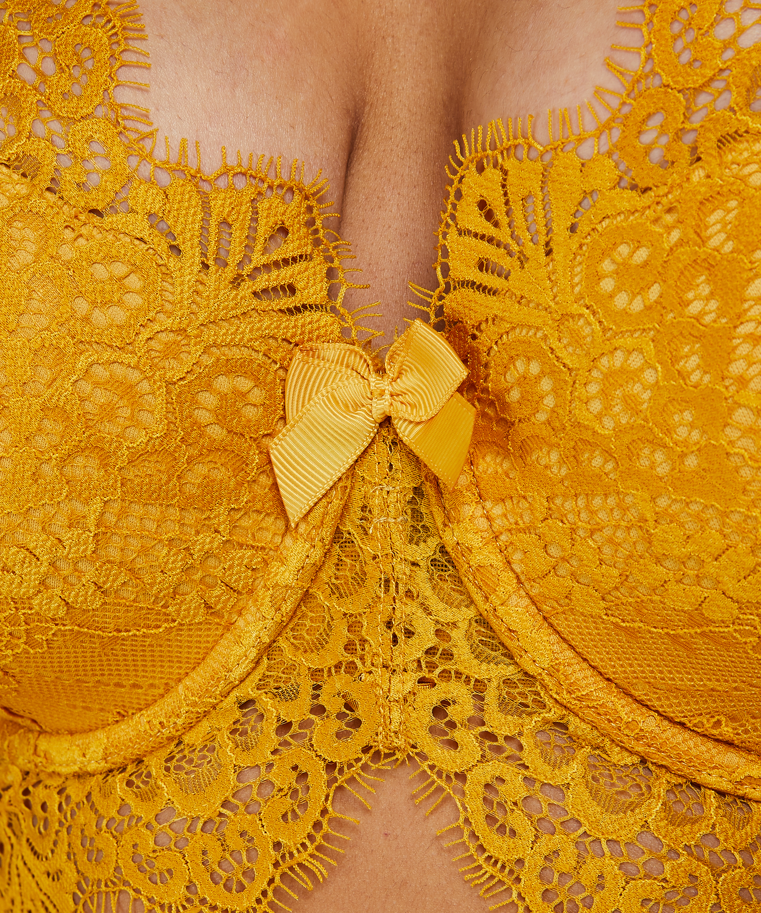 Soutien-gorge &agrave; armatures pr&eacute;form&eacute; longline Marilee, Jaune, main