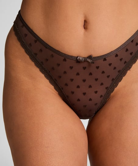 String Phoebe, Braun