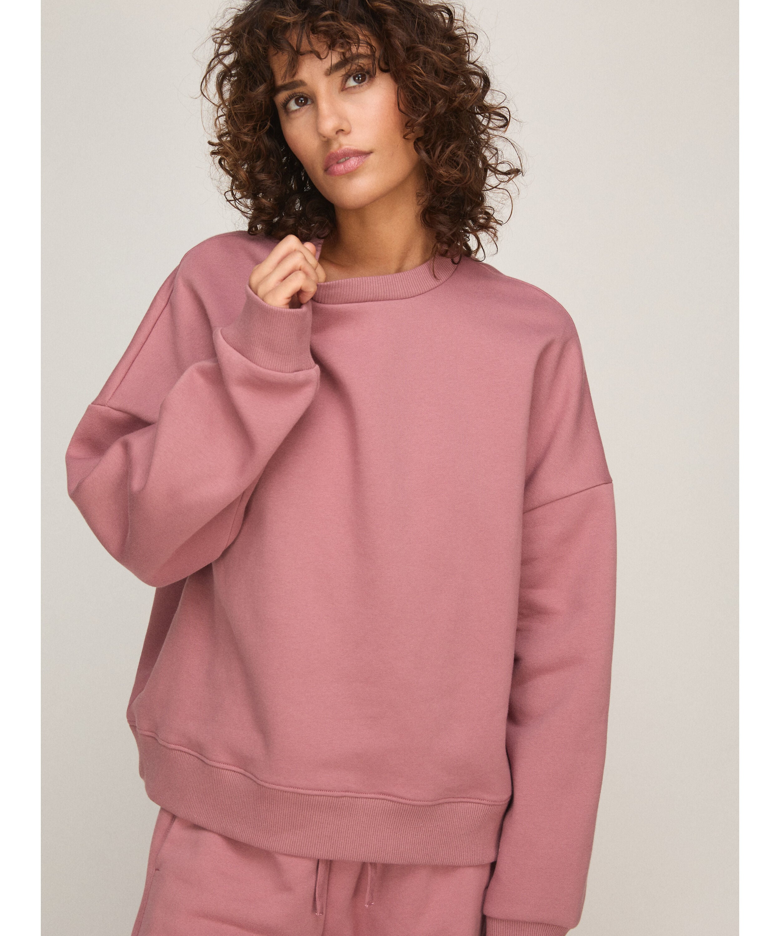 Sweat mit Rundhalsausschnitt aus angerautem Sweatstoff