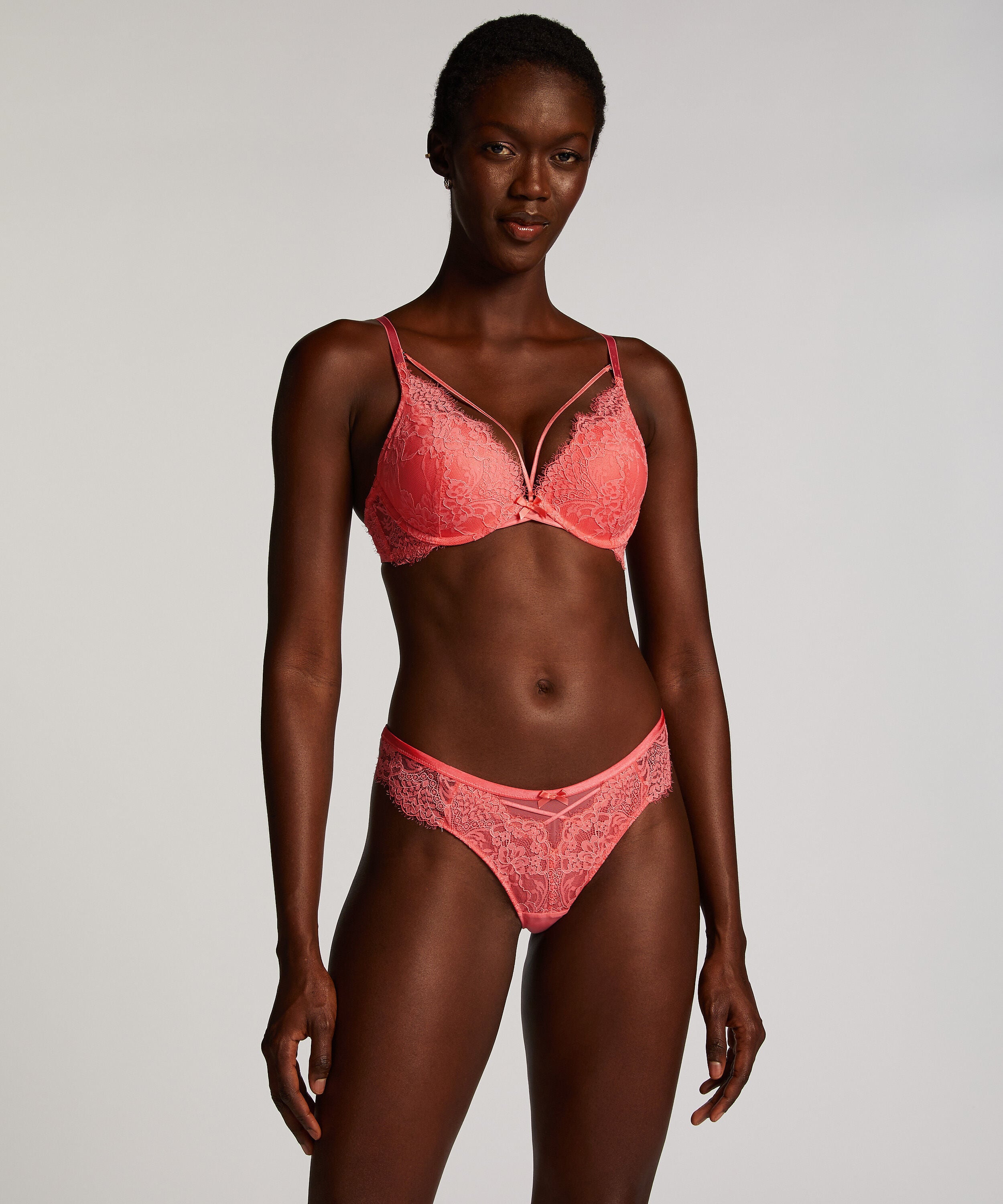 String Arabella, Rose