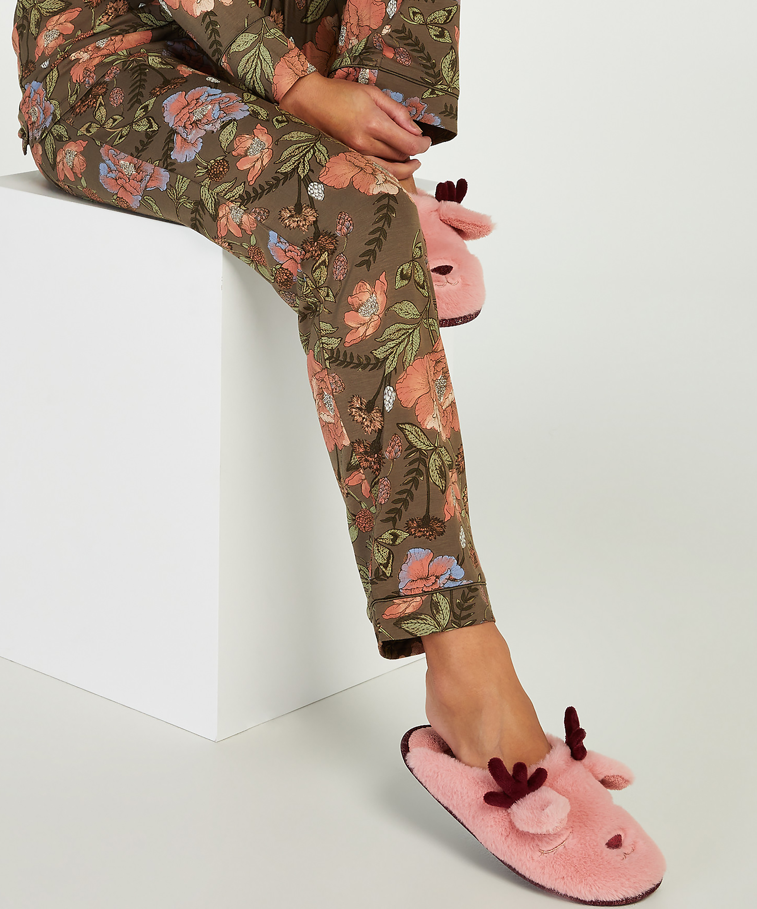 Pantoufles Renne Luna, Rose, main