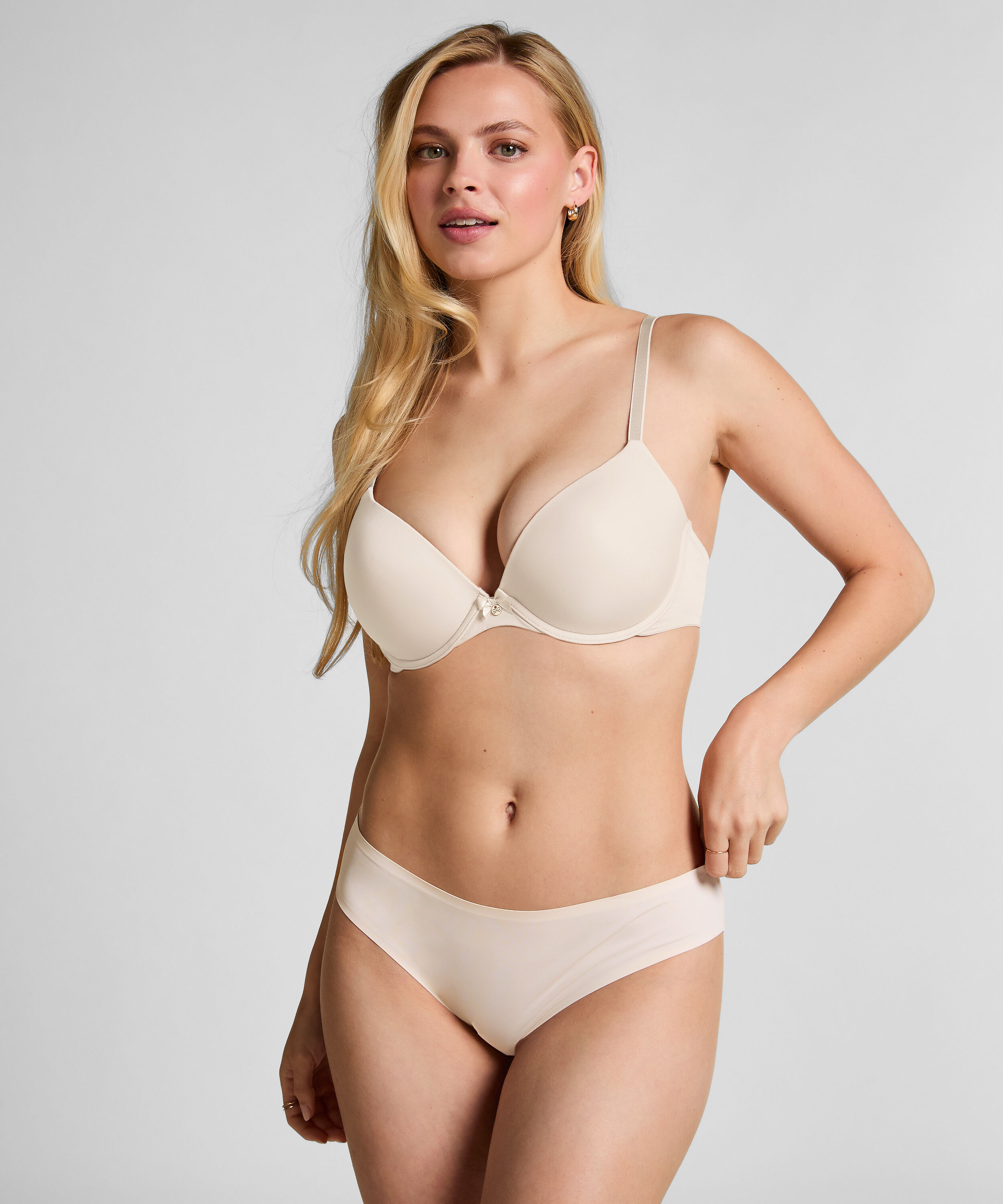 Soutien-gorge &agrave; armatures pr&eacute;form&eacute; Plunge, Beige