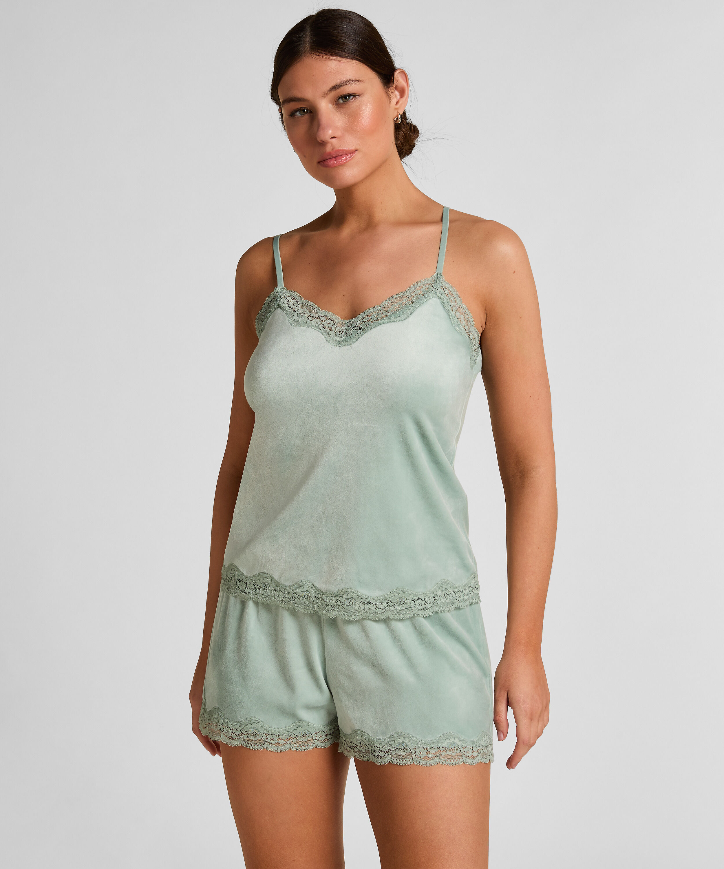Short en velours à dentelle, Vert Short en velours à dentelle, Vert