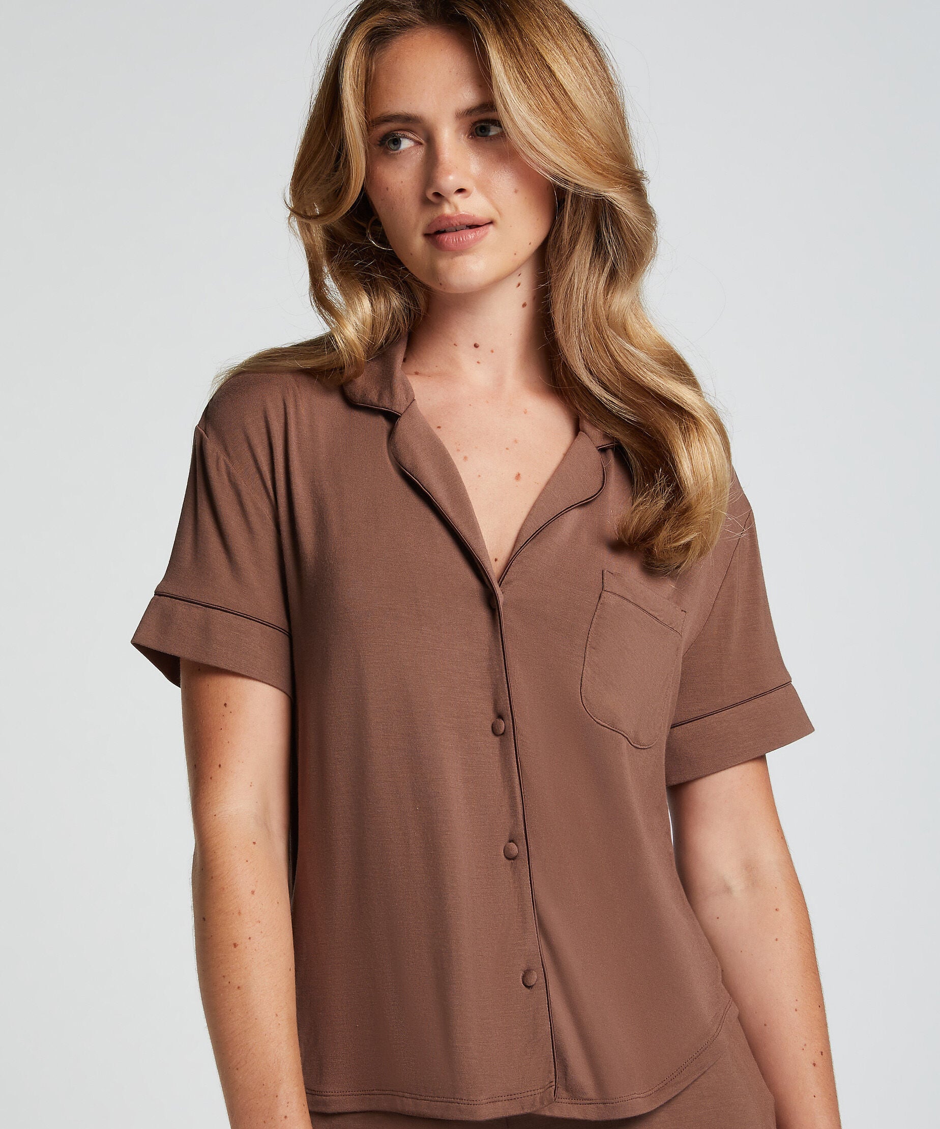 Kurzärmelige Jersey-Jacke Essential, Braun