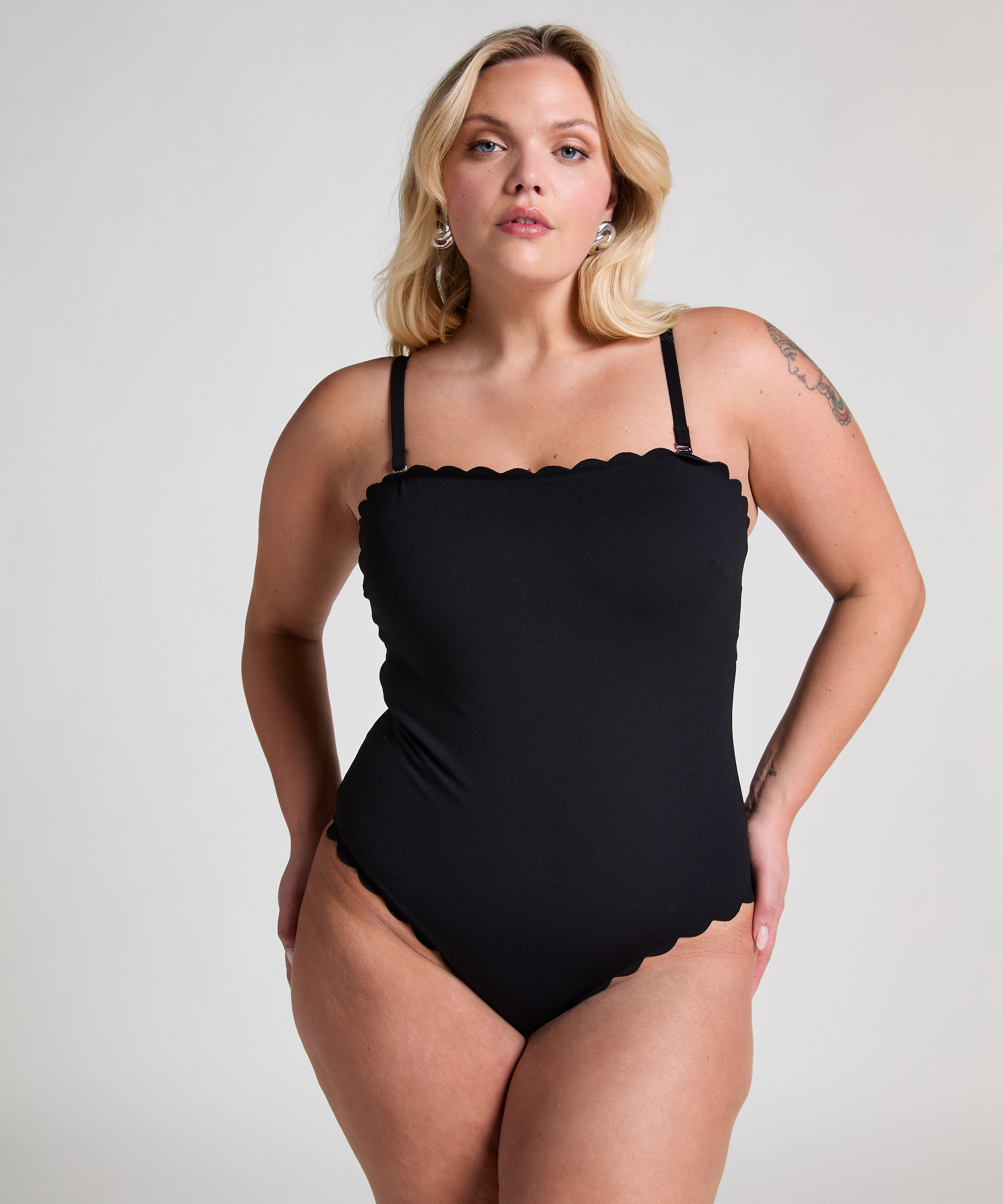 Maillot de bain Bandeau Scallop, Noir, main