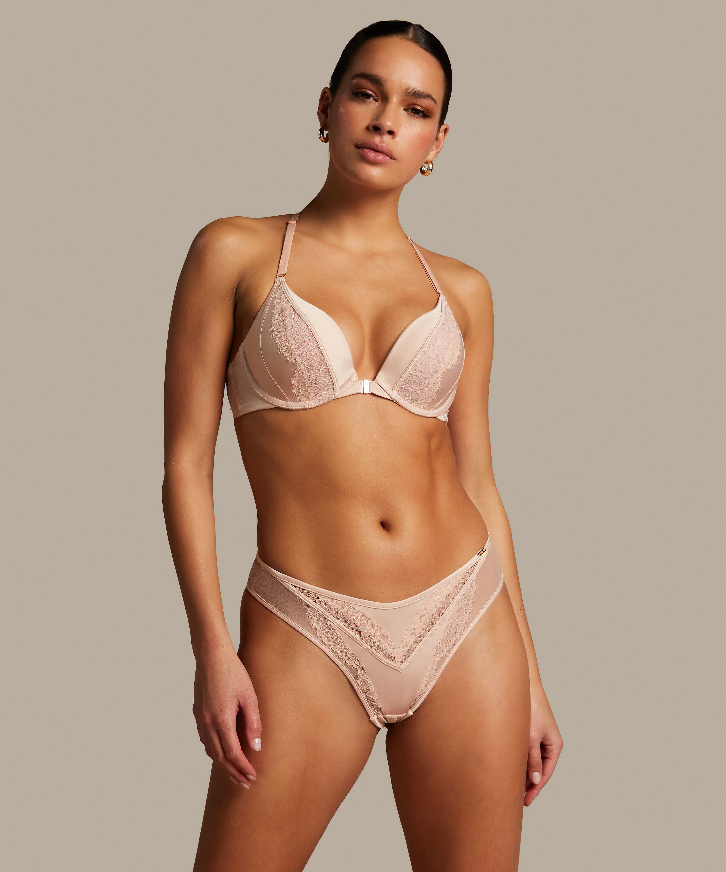 Soutien-gorge push-up &agrave; armatures pr&eacute;form&eacute; Nicole, Rose