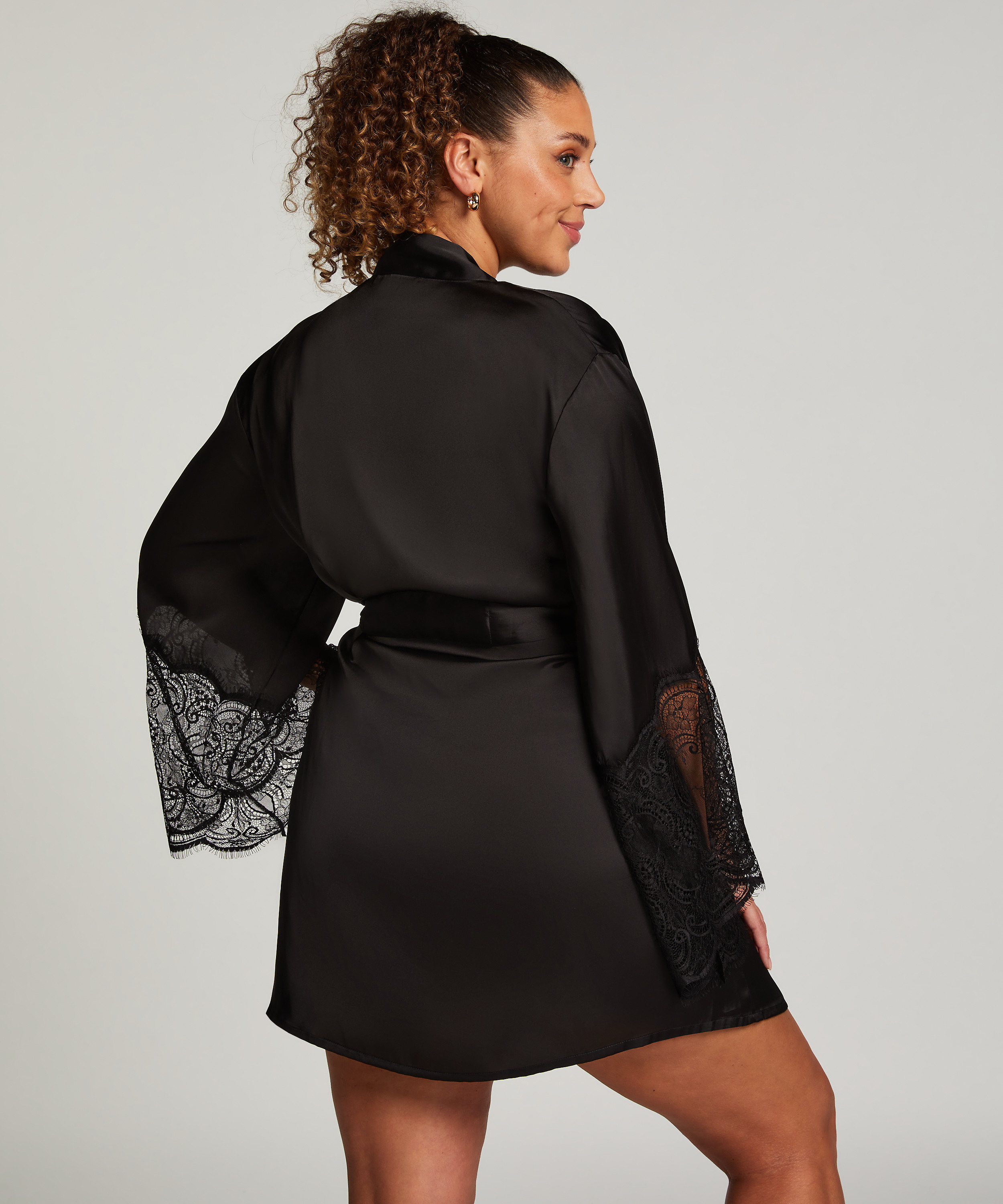 Kimono Satin, Noir, main