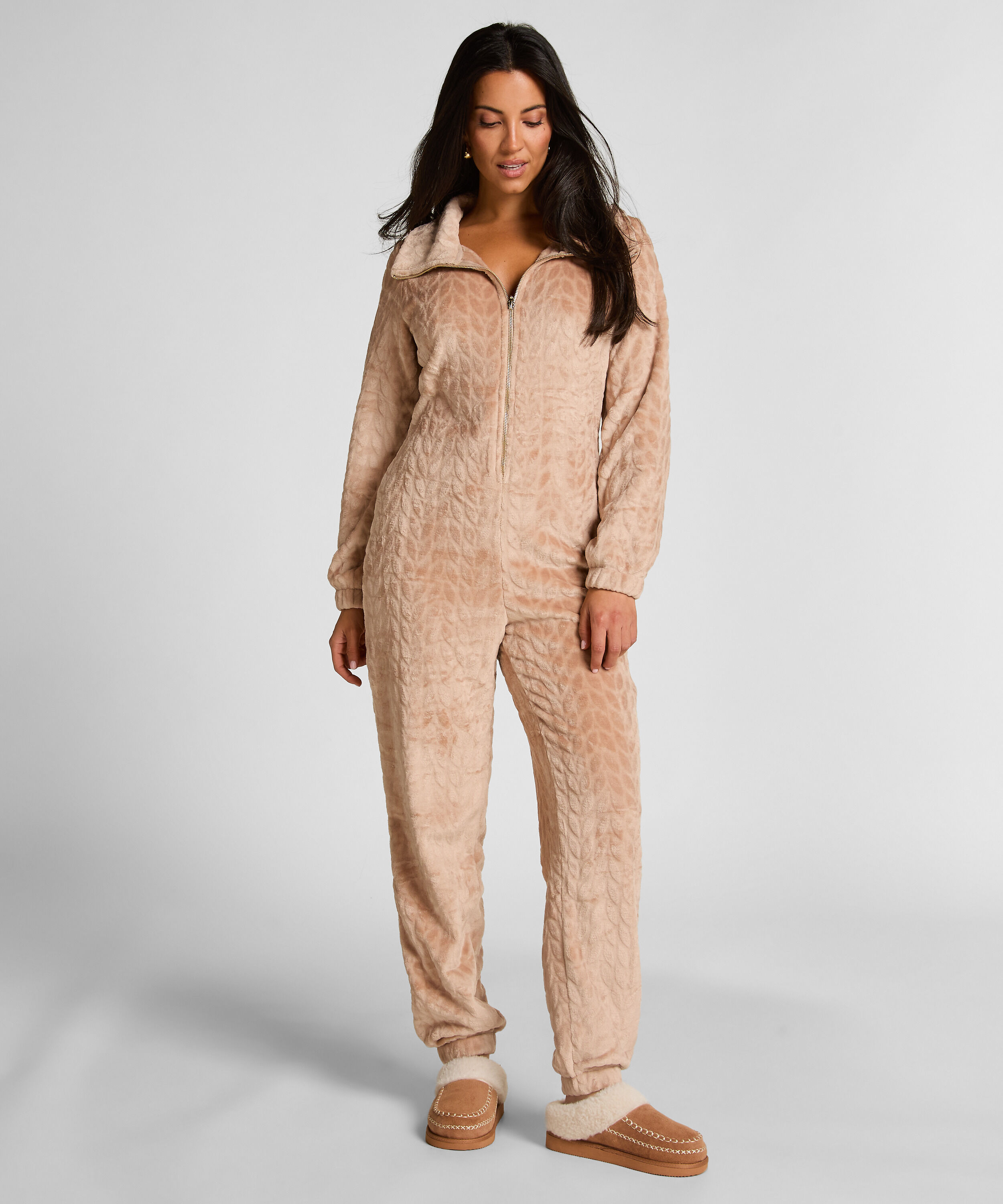 Combinaison de pyjama torsadée à fermeture éclair, Beige