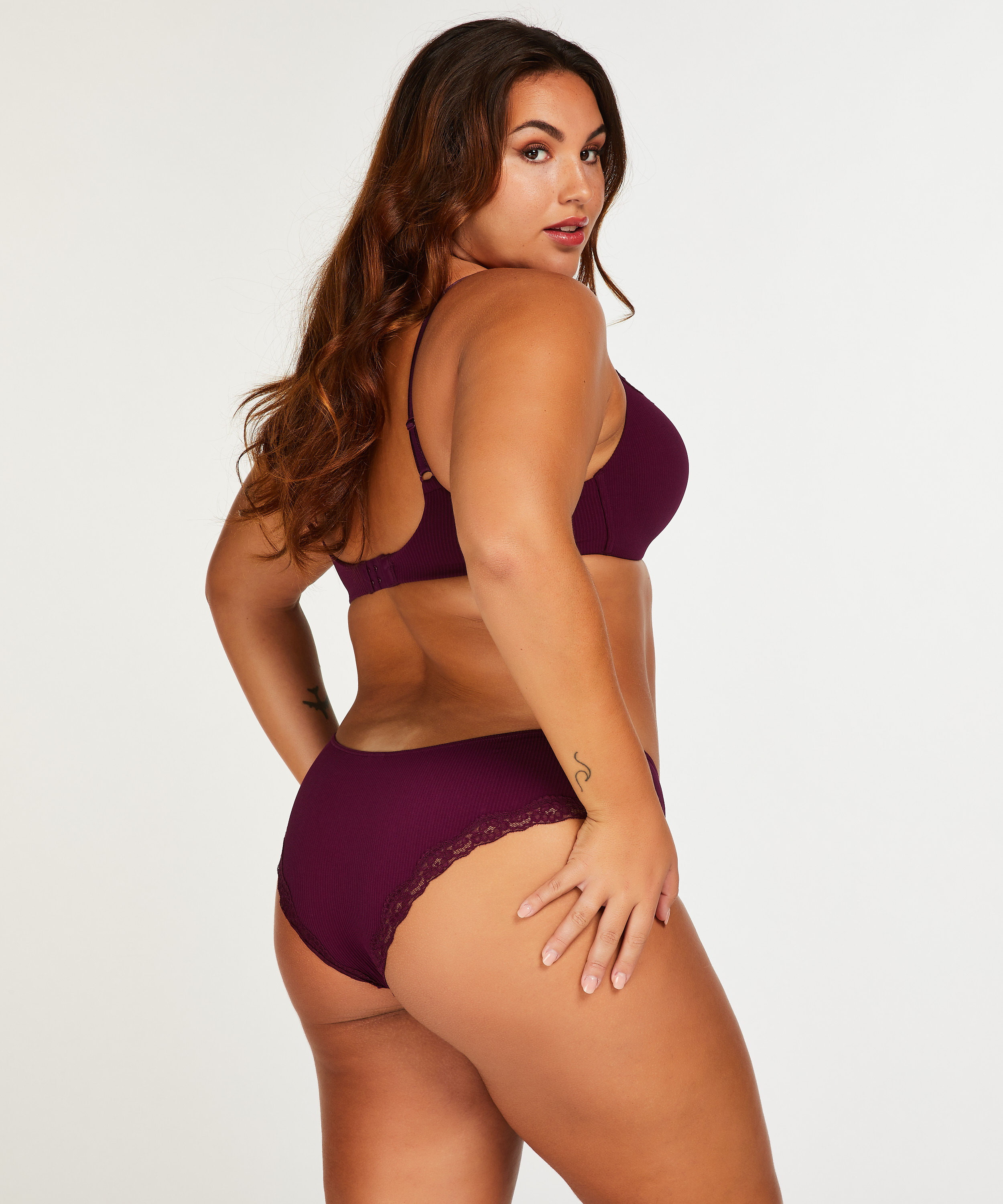 Soutien-gorge sans armature préformé Lola, Violet, main