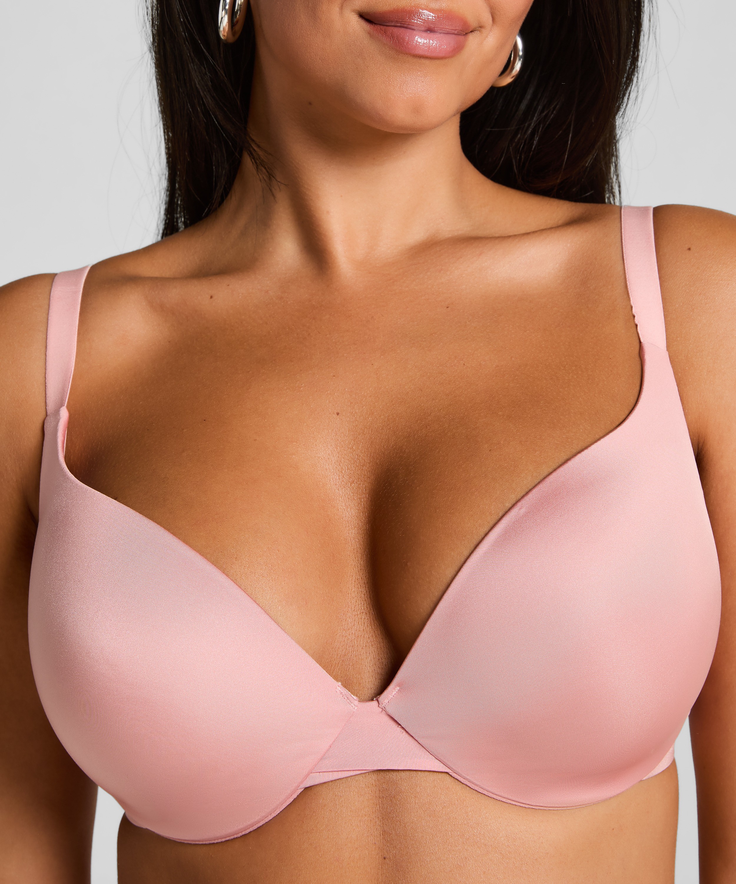 Soutien-gorge à armatures préformé push-up Smooth, Rose, main