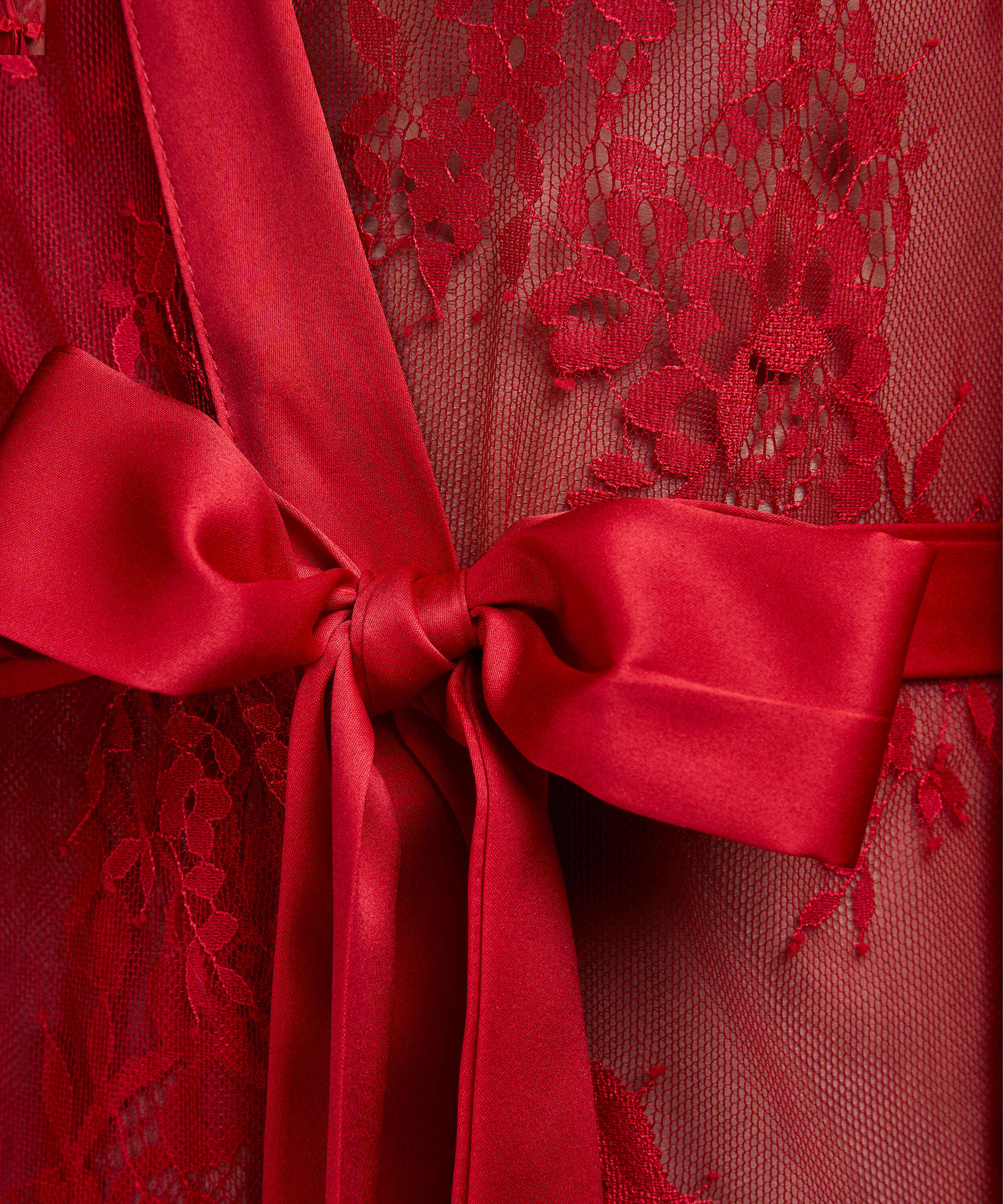 Kimono Lace Isabelle, Rouge, main