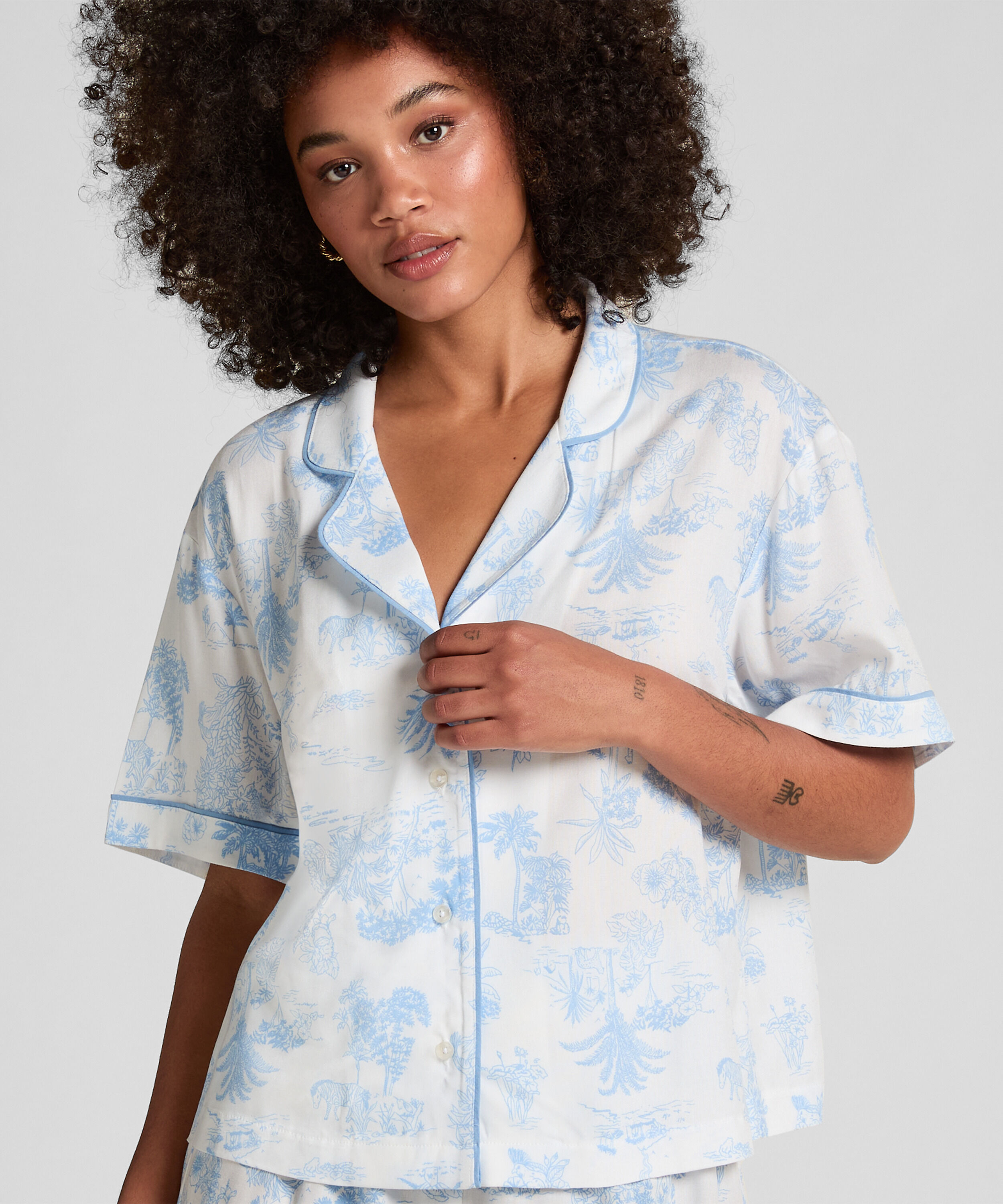 Kurzärmelige Jacke aus Webstoff