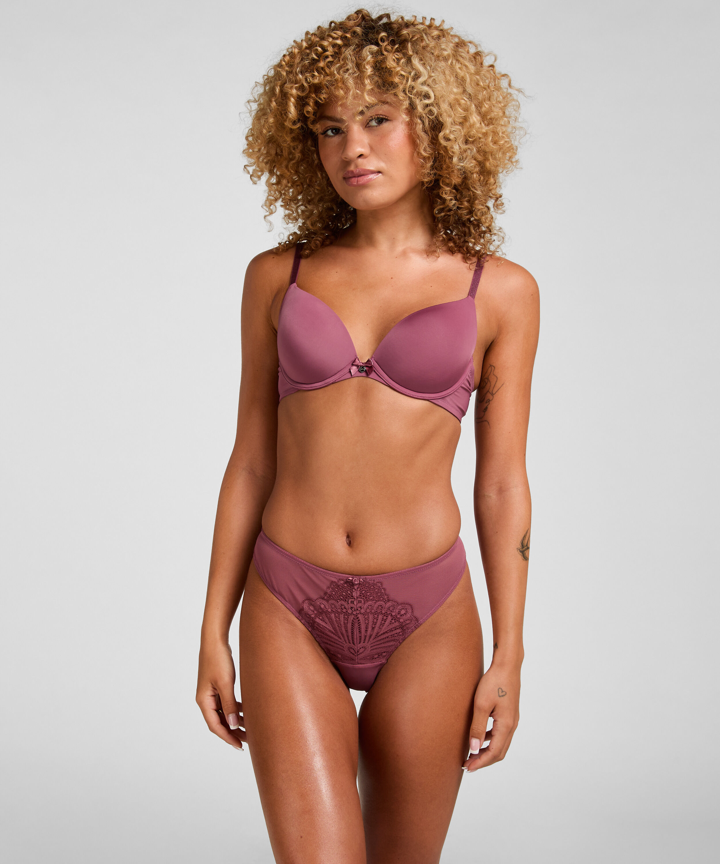 Brazilian Selena, Rose Brazilian Selena, Rose