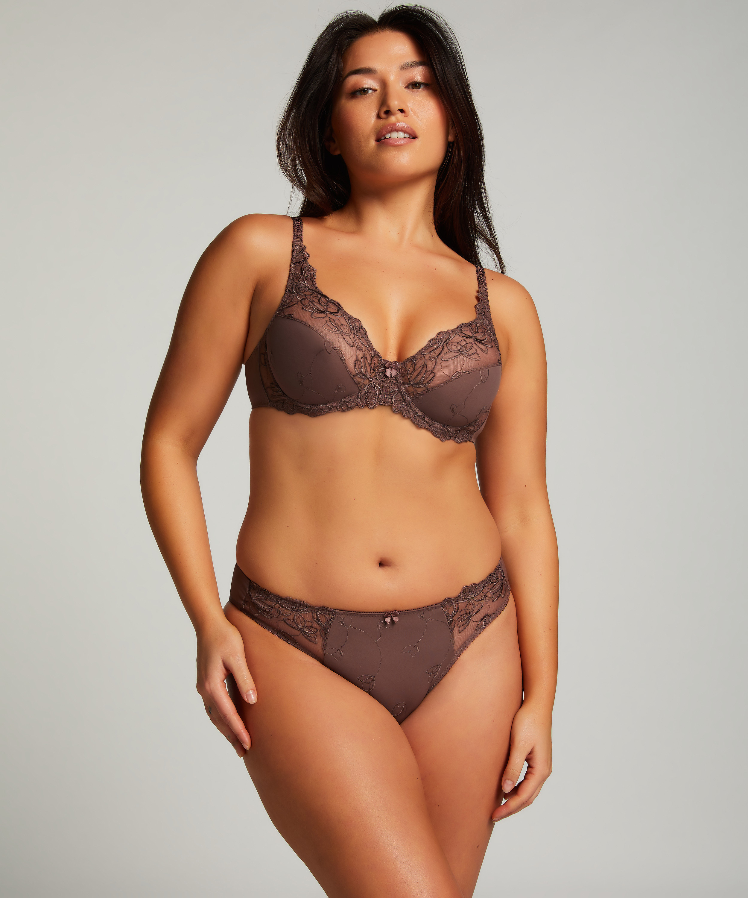 Soutien-gorge à armatures non-préformé Diva, Marron, main