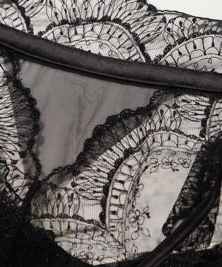 Highleg String Akira, Schwarz