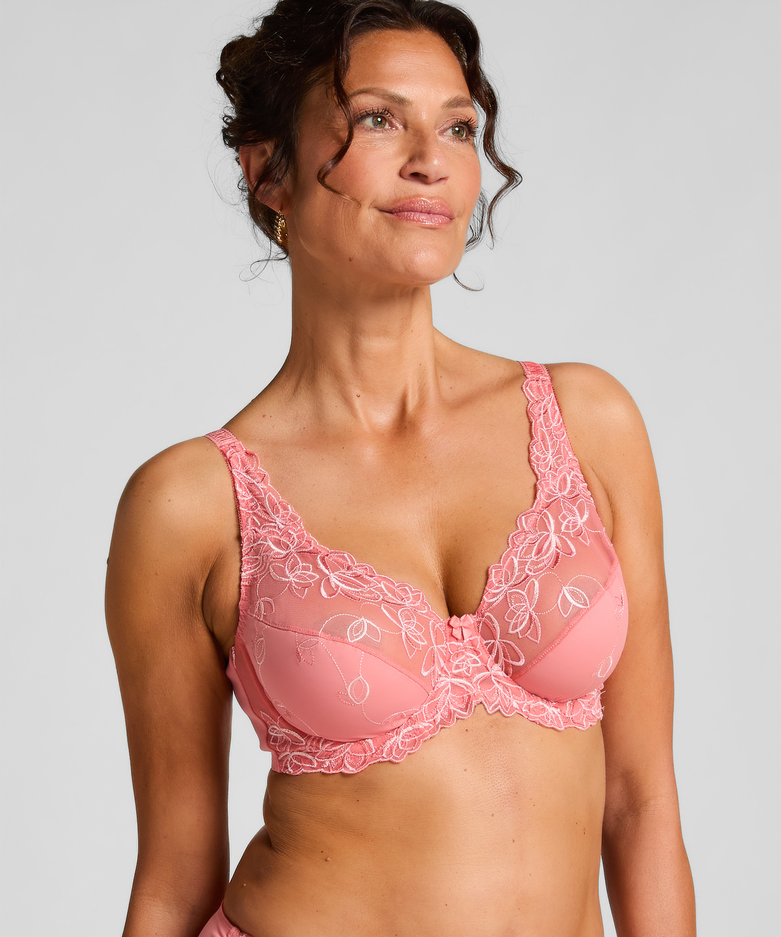 Soutien-gorge &agrave; armatures non-pr&eacute;form&eacute; Diva, Rose, main