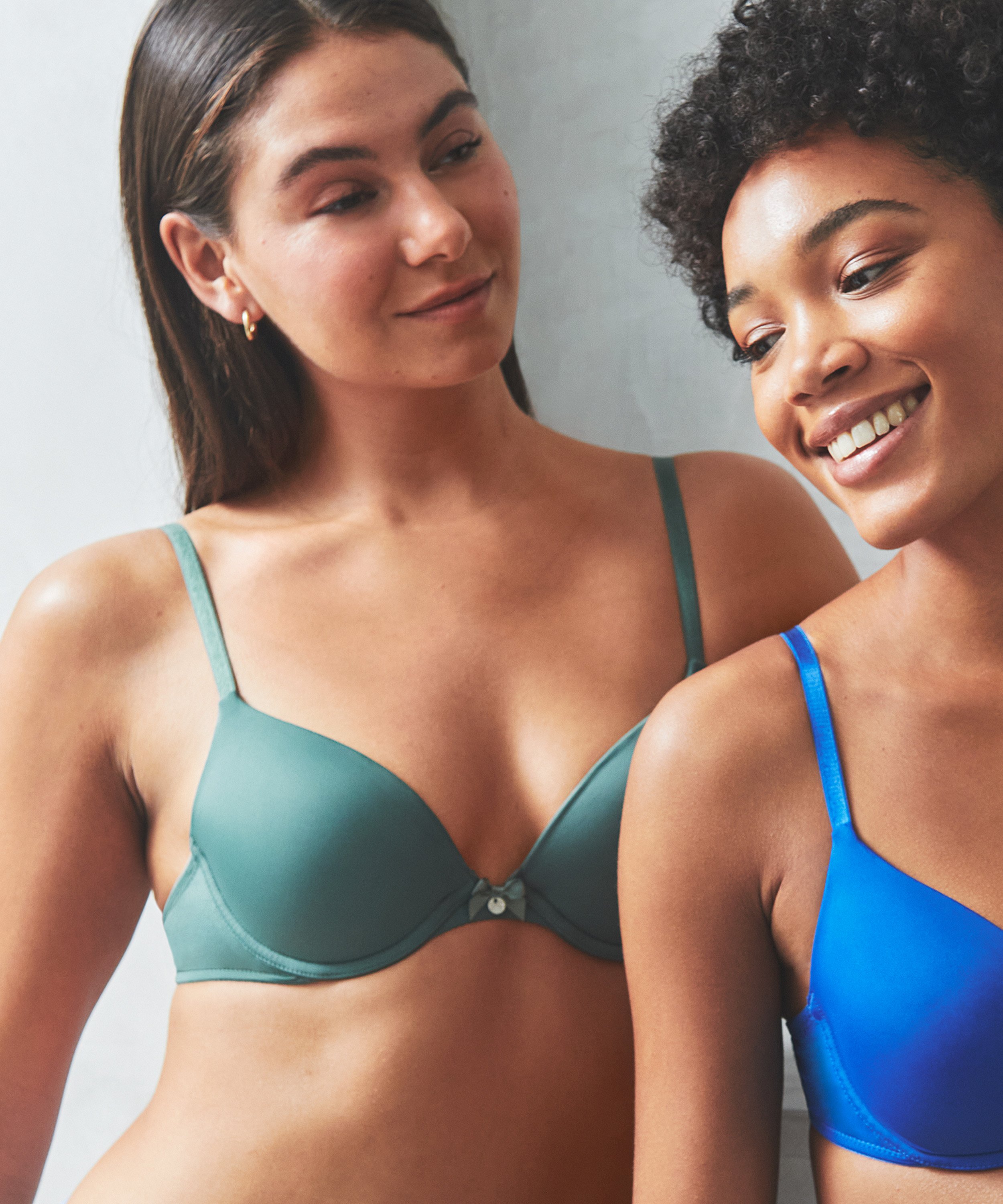 Soutien-gorge à armatures préformé Plunge, Vert, main