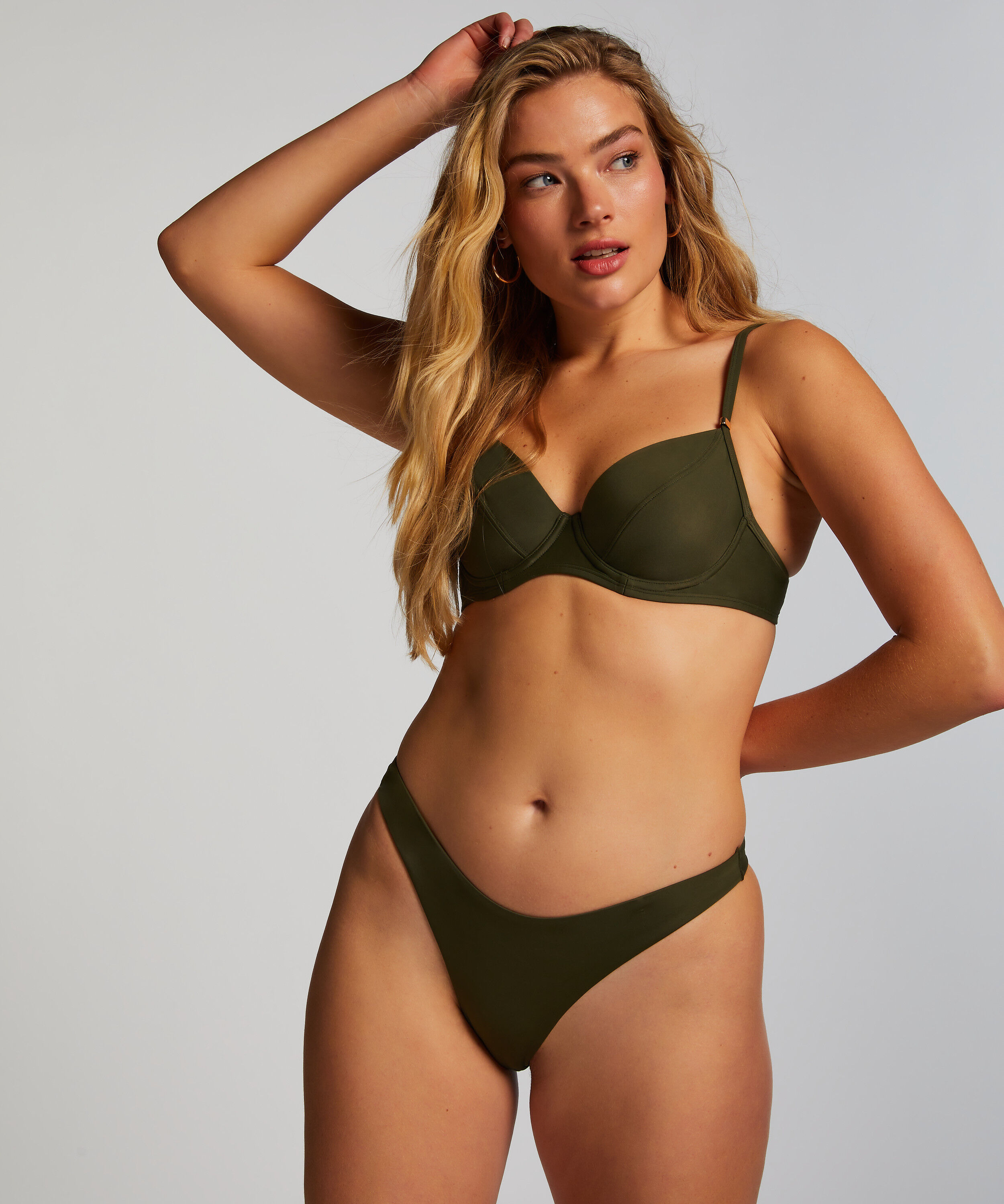 Bikini Slip mit hohem Beinausschnitt Luxe, gr&uuml;n