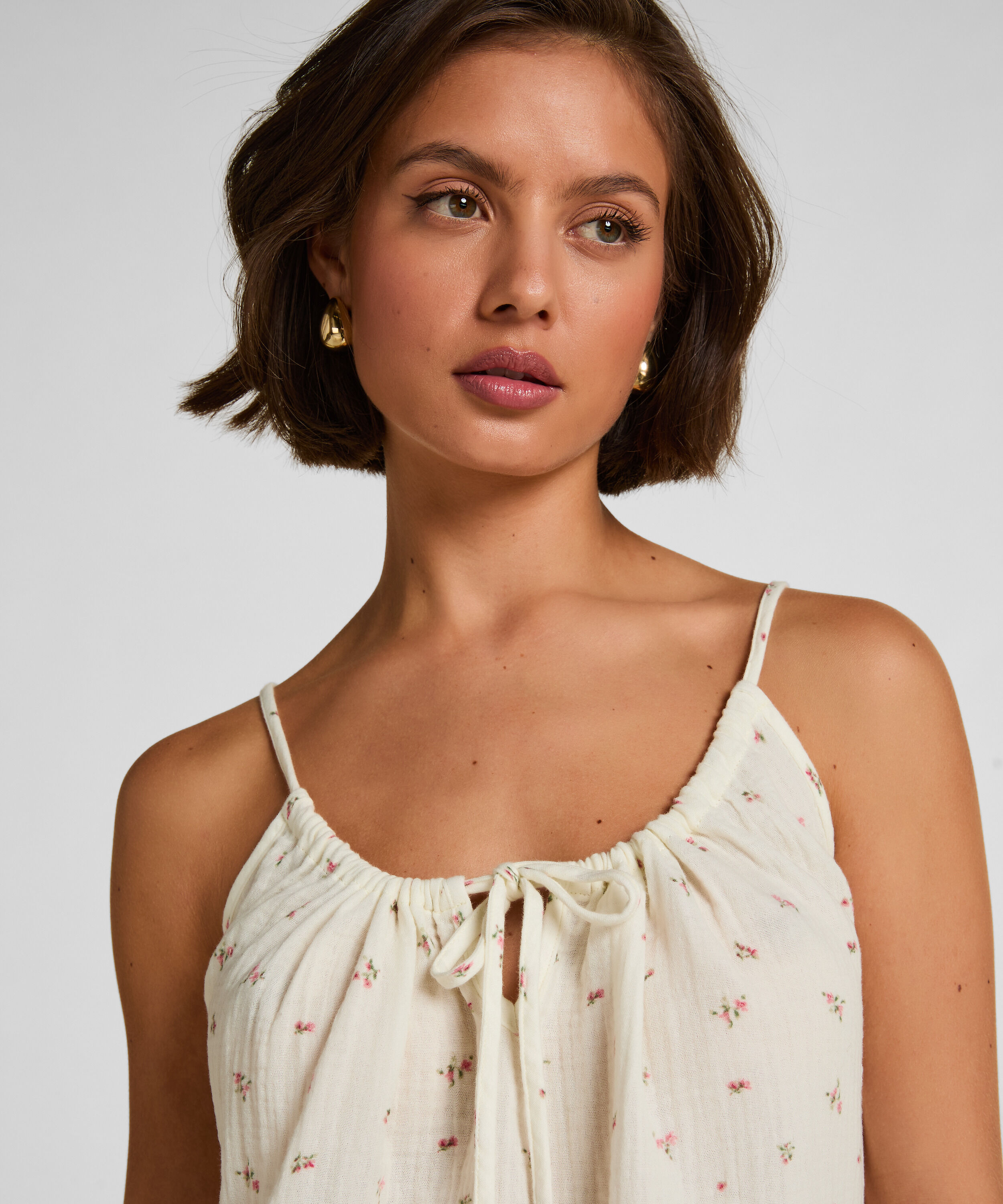 Nuisette en mousseline, Blanc