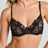 Soutien-gorge à armatures non-préformé Ingrid, Noir, main Soutien-gorge à armatures non-préformé Ingrid, Noir