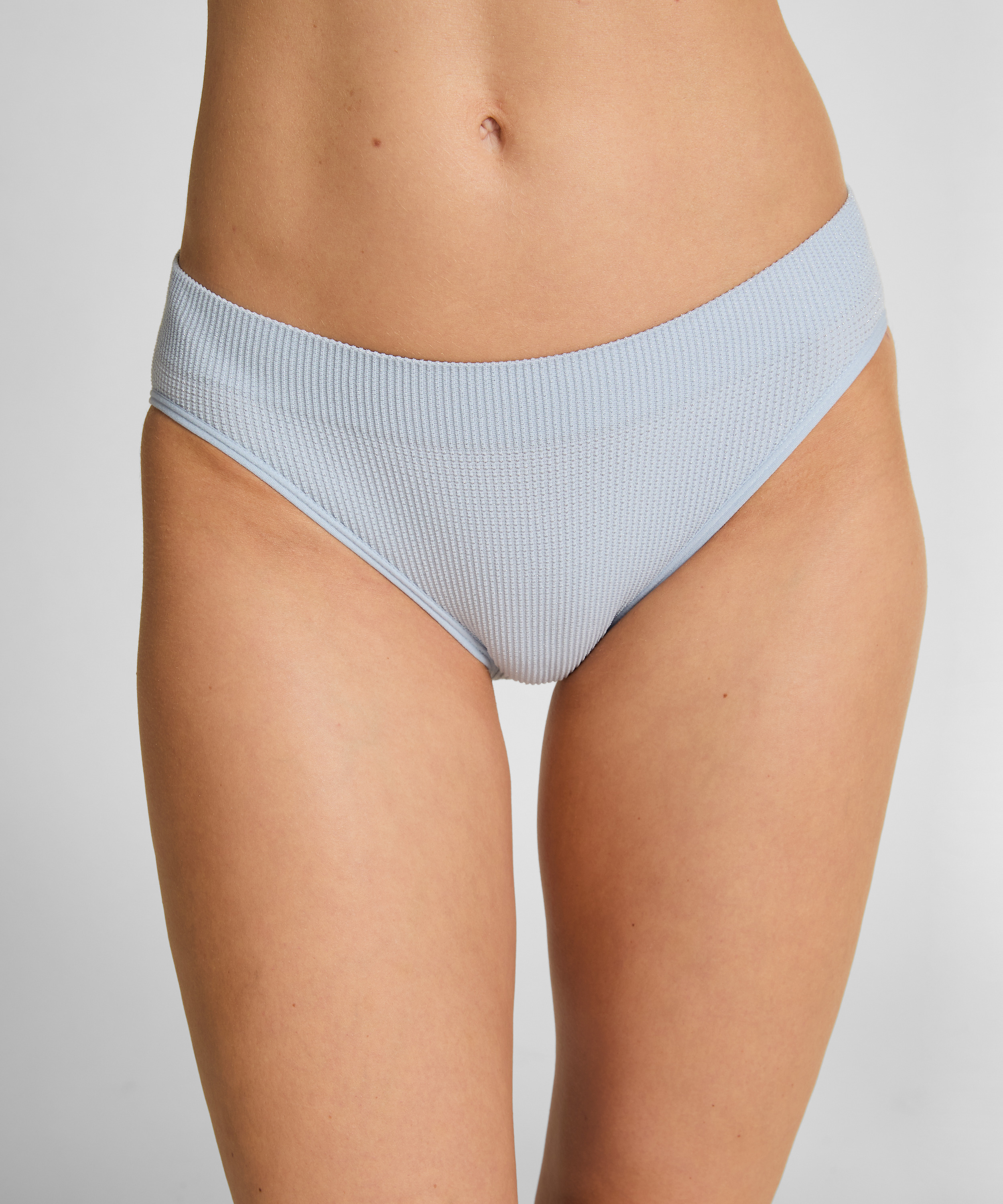 Slip brésilien Dianne, Bleu, main