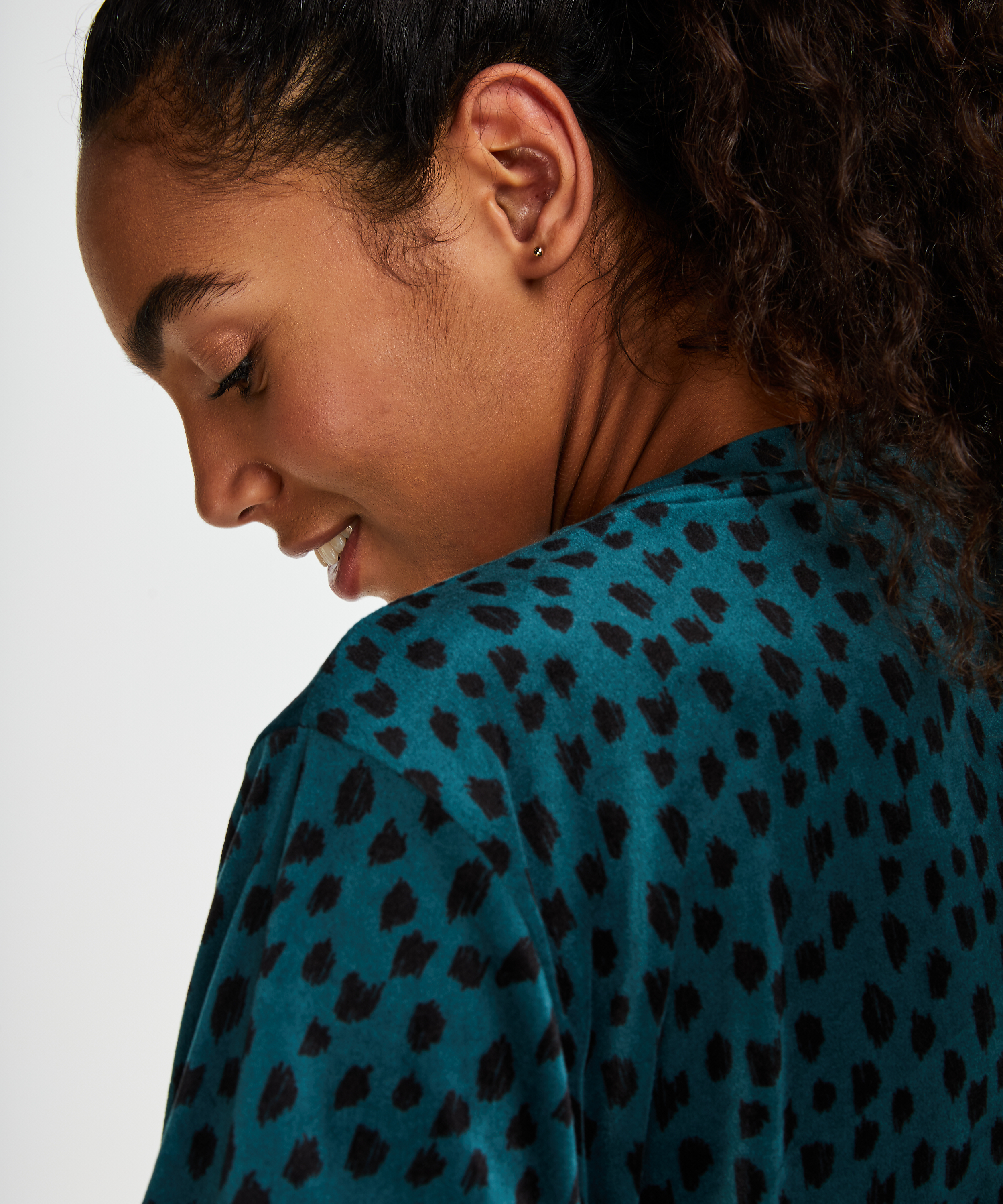 Top Velours, Vert, main