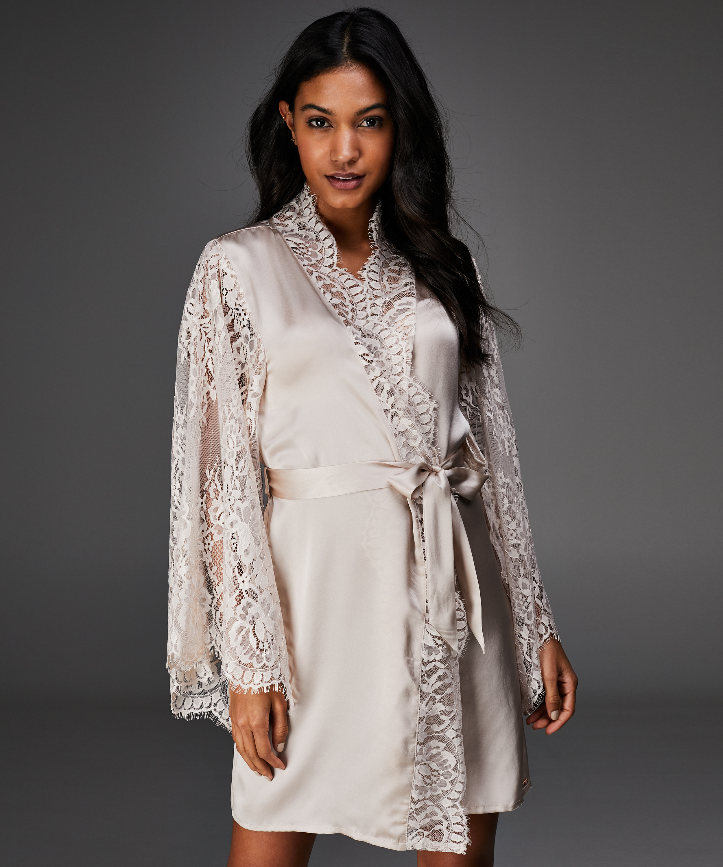 Kimono Seide, Teint, main